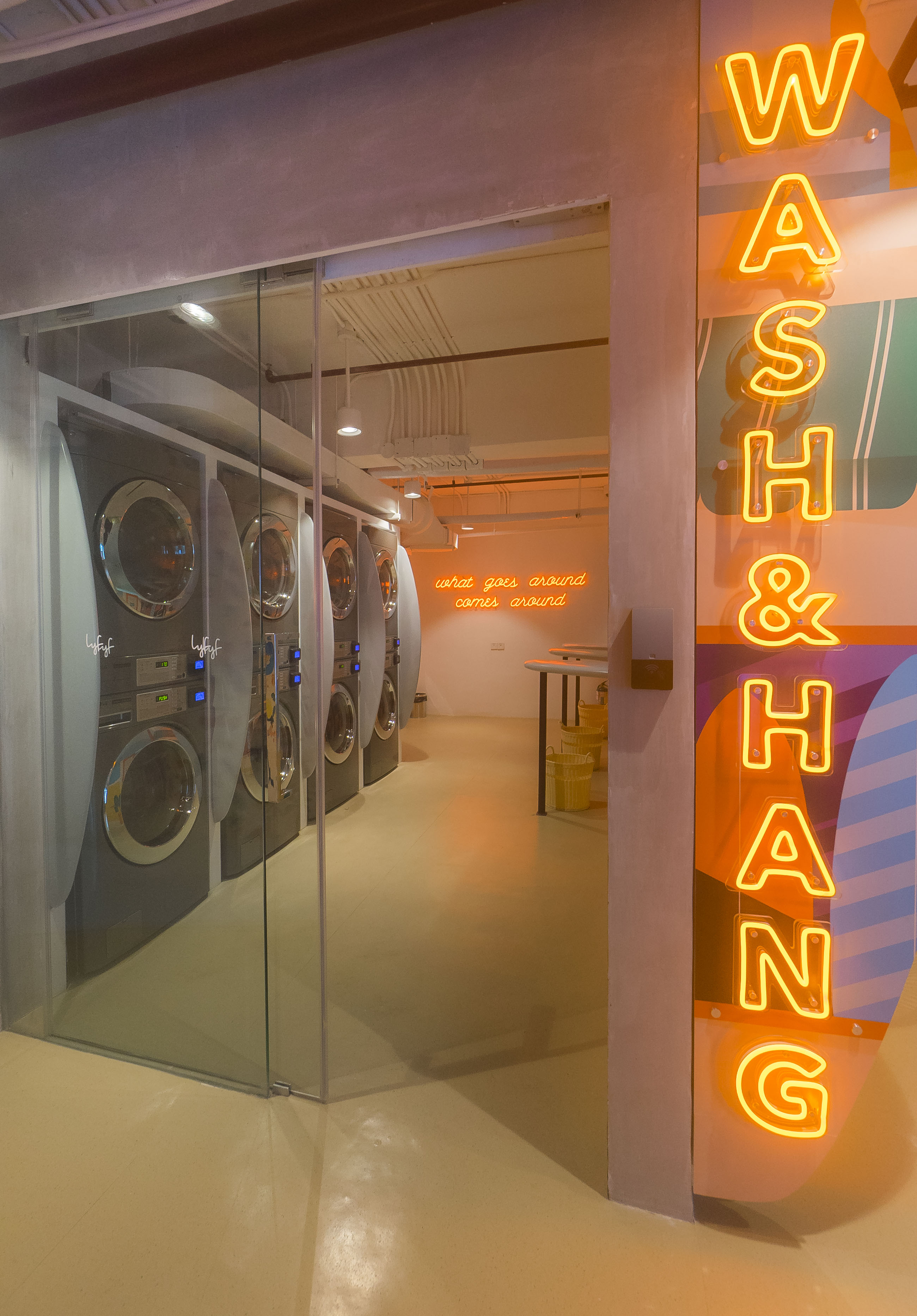 Wash and Hang ( Laundrette)