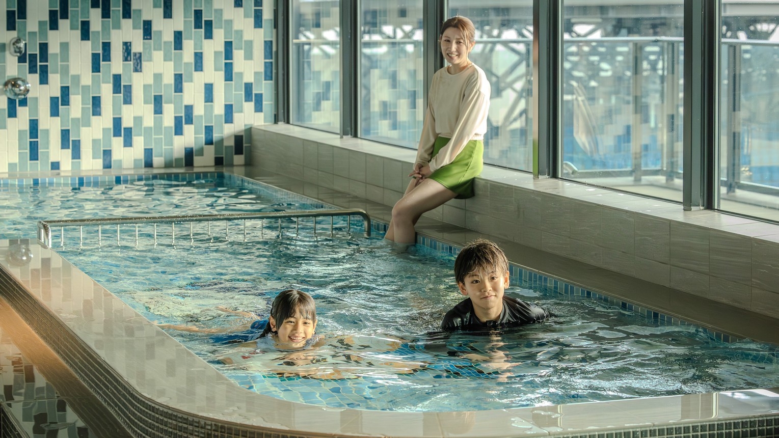 【 8・9月お日にち限定 】＜素泊り＞温泉・プール無料＆大型複合施設満喫