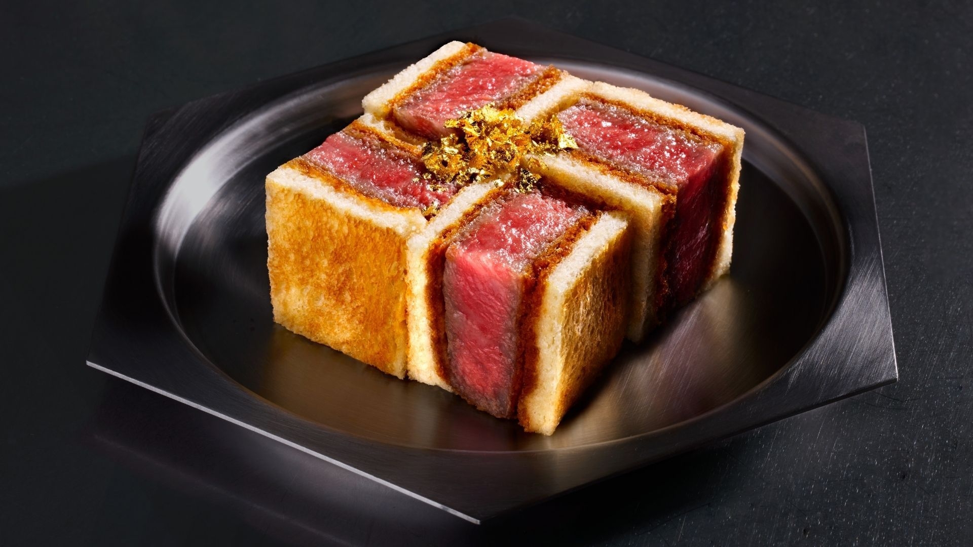 ＜2食付き＞「YAKINIKUMAFIA」究極の尾崎牛焼肉コース付きプラン