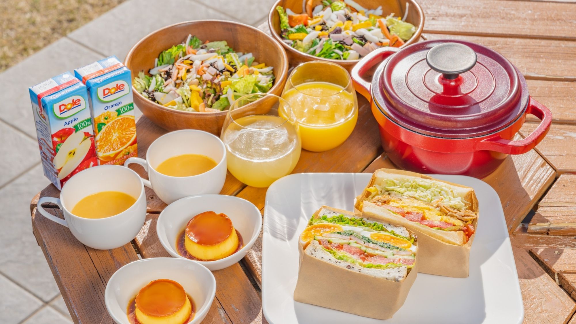 【選べる朝食】ご希望の時間にお部屋までお届けいたします。