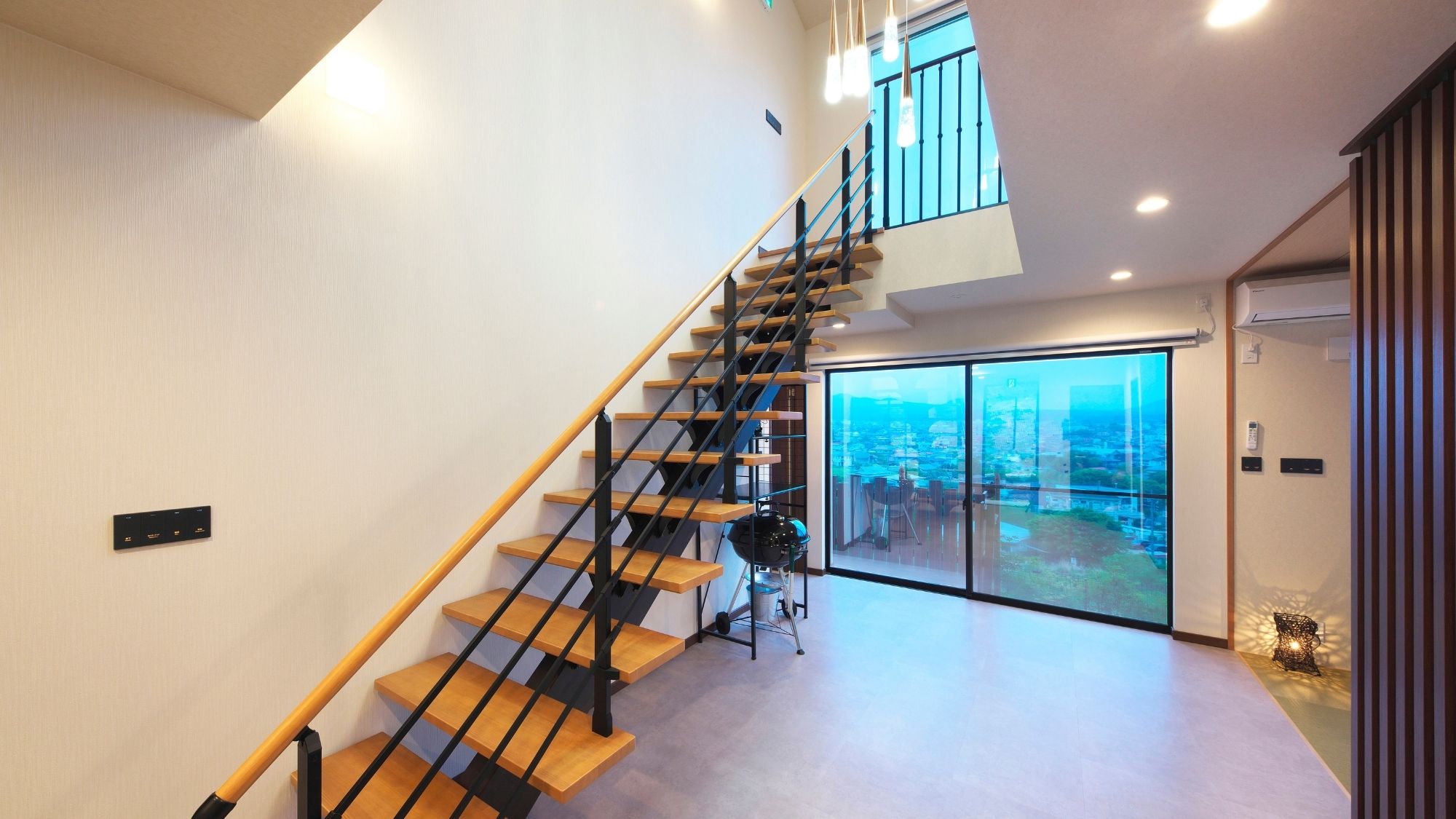 【バルコニーヴィラ】1階エントランス