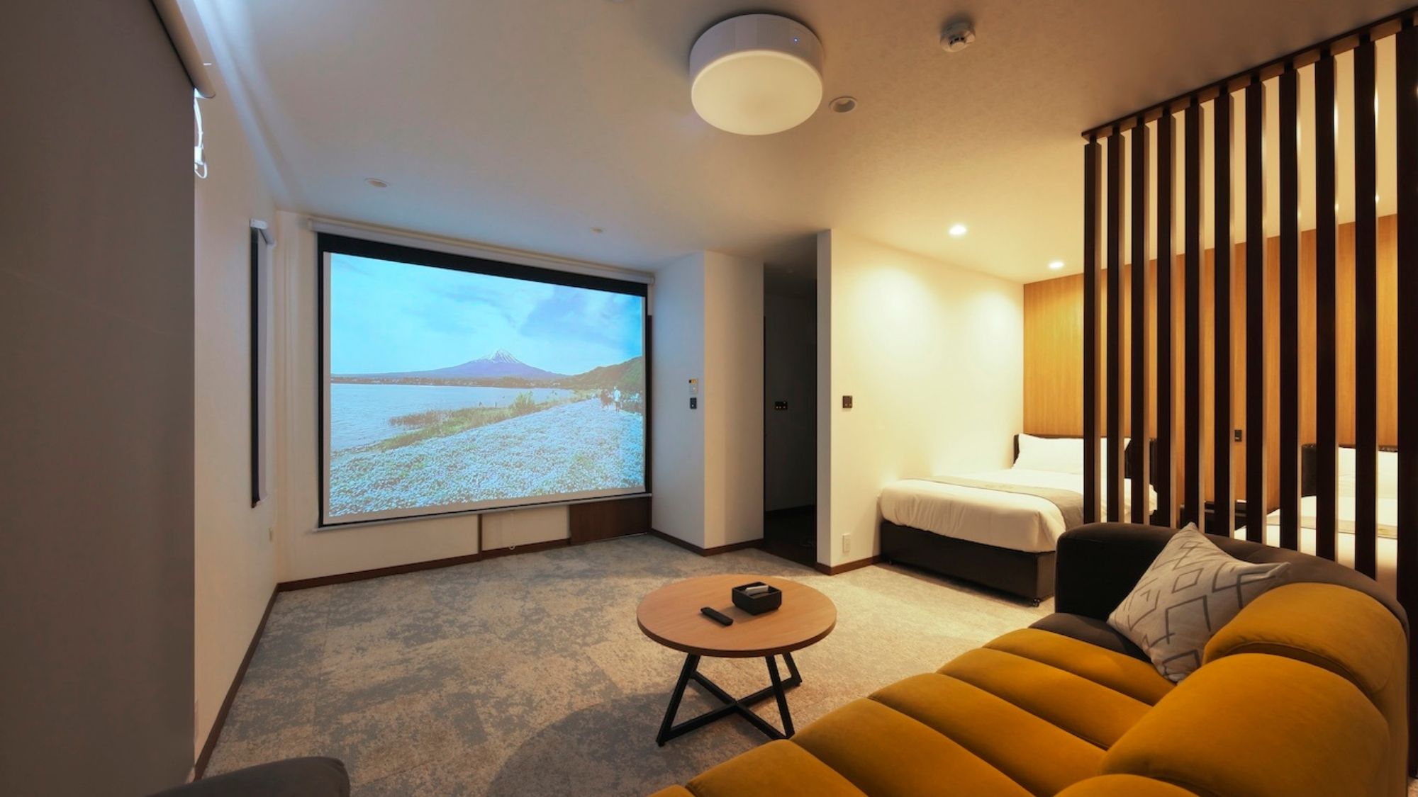 【ルーフトップヴィラ】2階シアタールーム