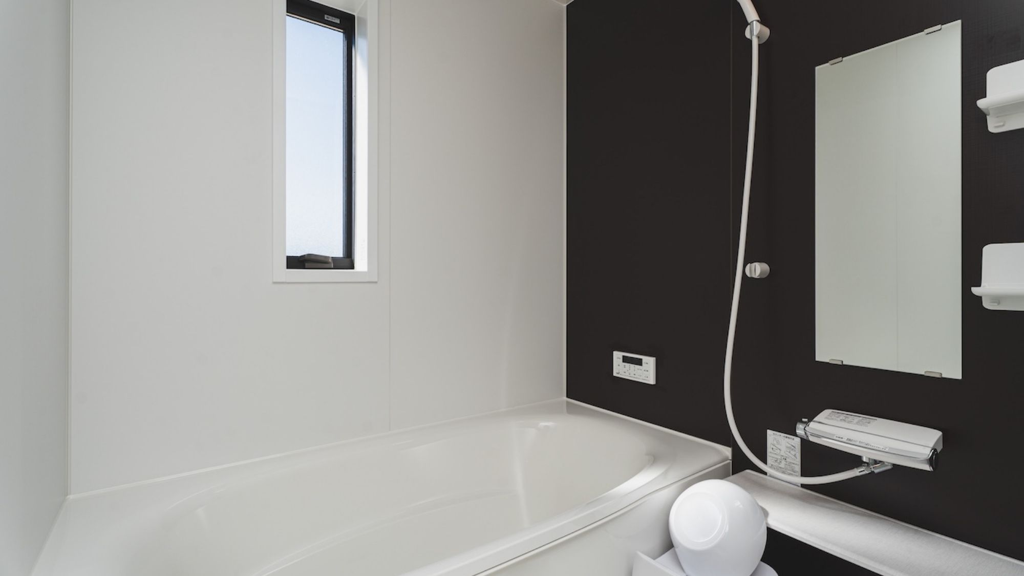 【バルコニーヴィラ】1階バスルーム