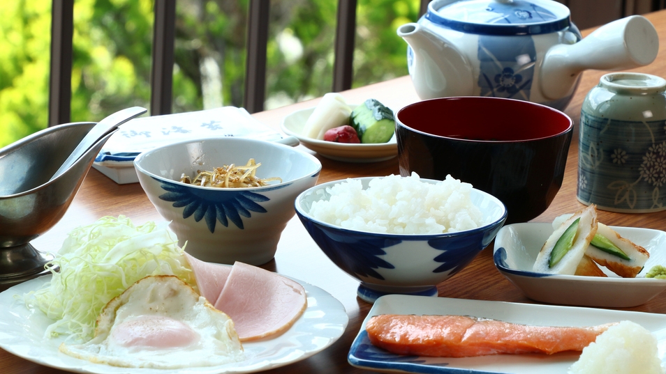 【2食付き】リーズナブルに旅を堪能したい方におススメ！山中湖ハイツ特製カレー★