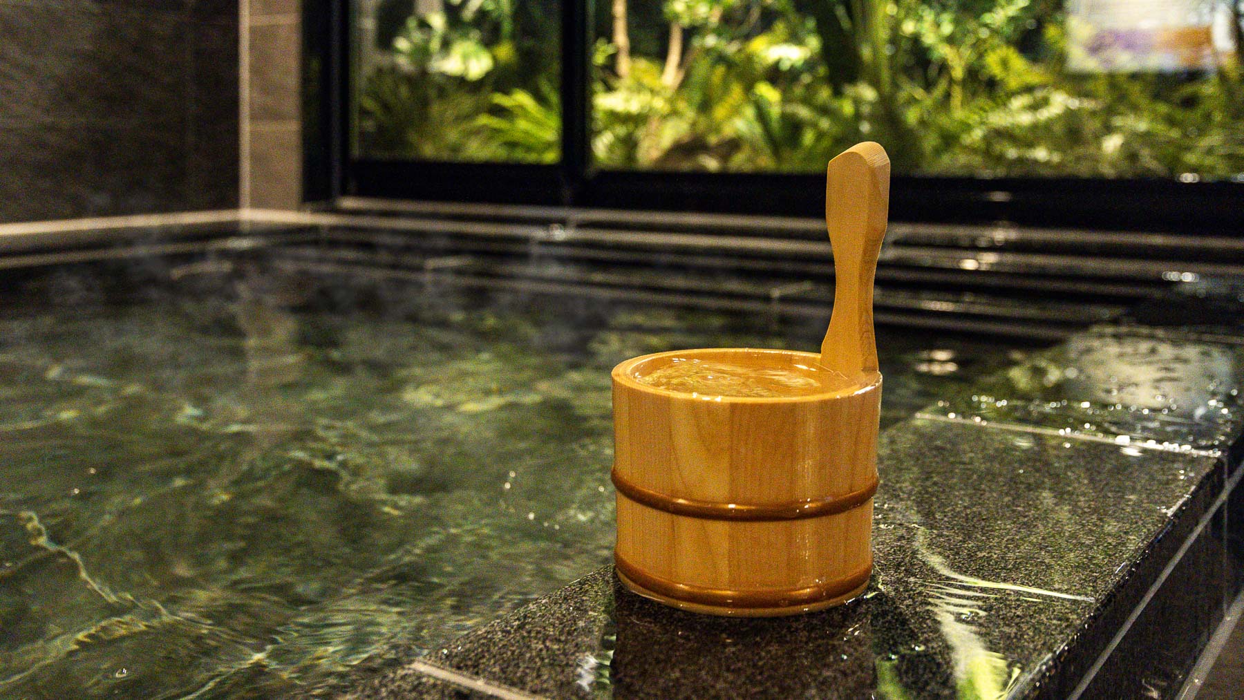 【天然温泉】疲労回復とリラックス効果