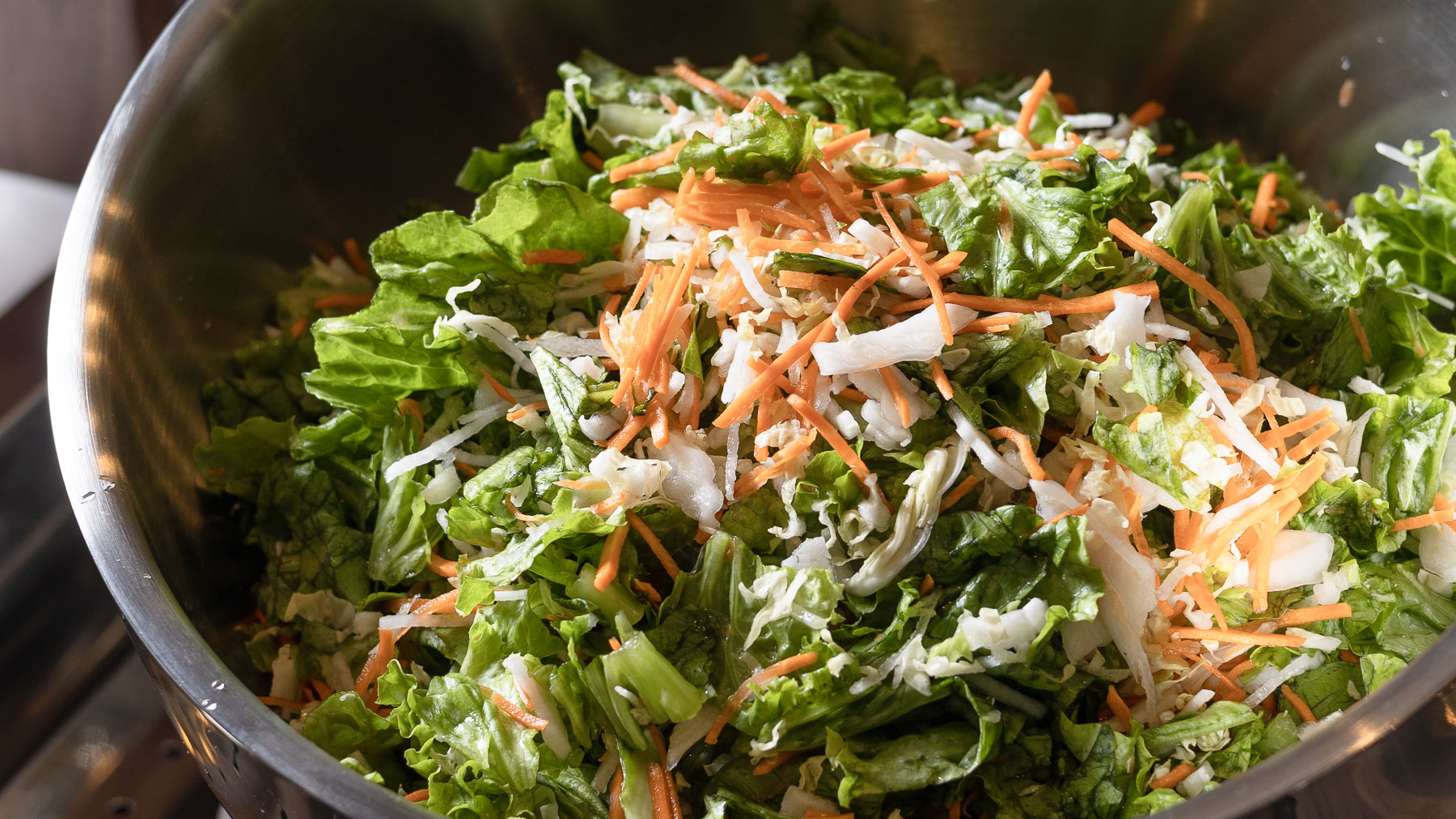 【無料朝食】有機JAS認定の野菜サラダ