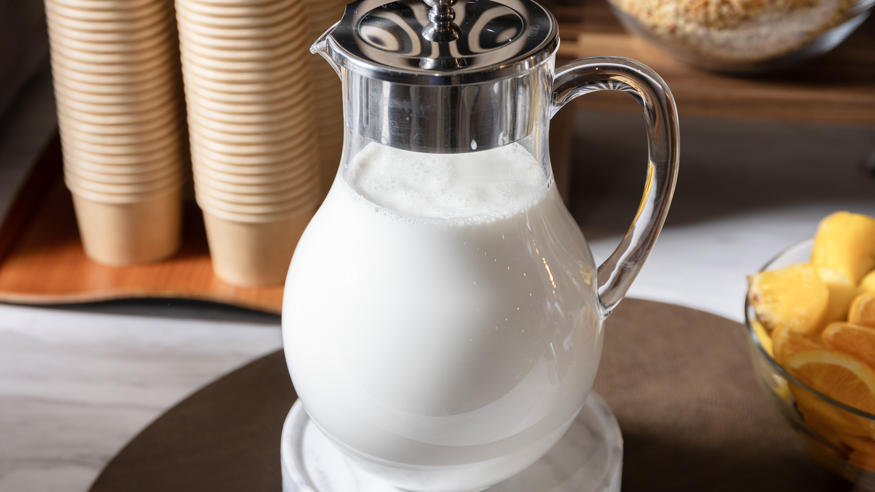 【無料朝食】朝から元気に牛乳を