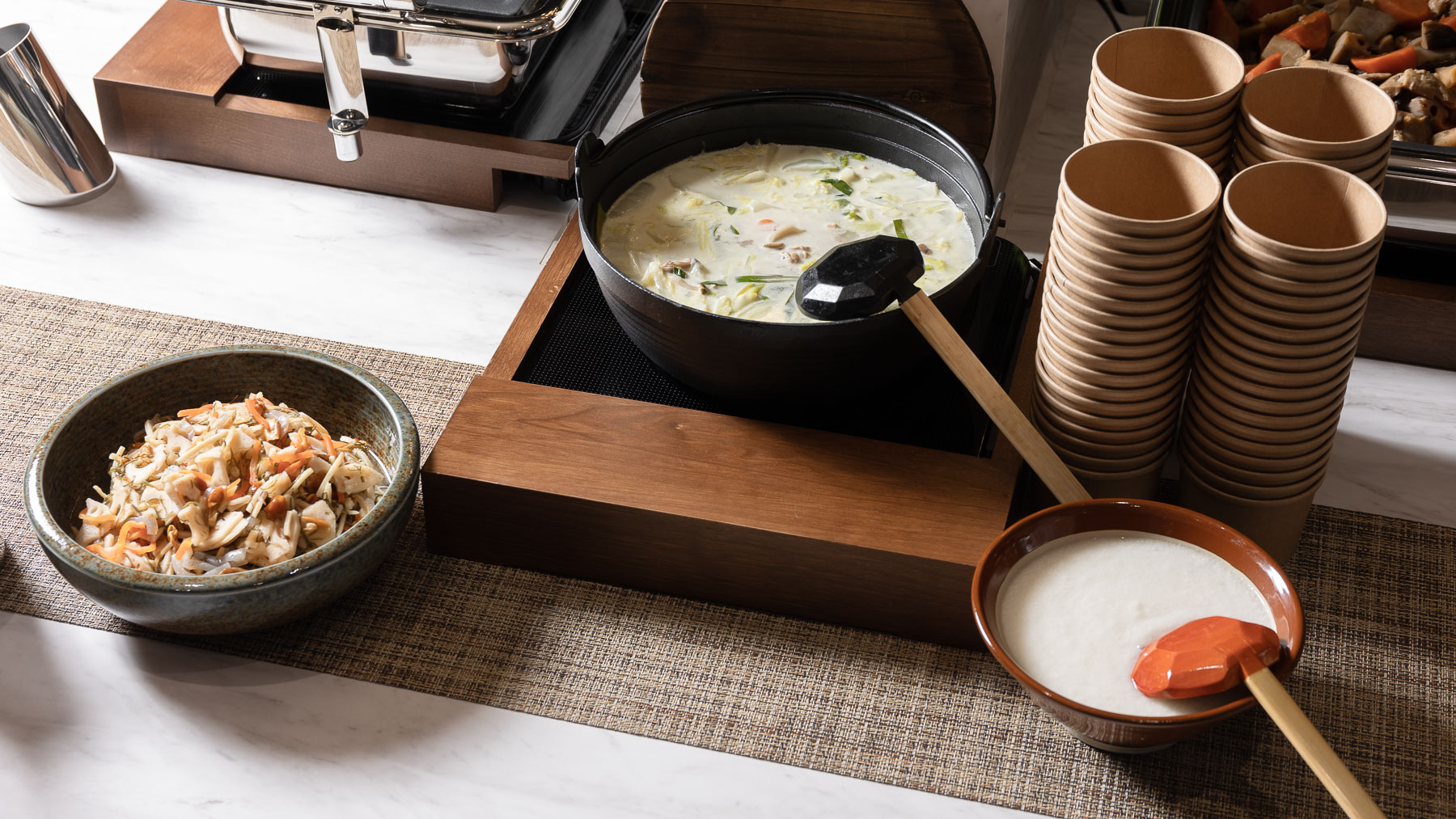 【無料朝食】温かいものは温かい状態で