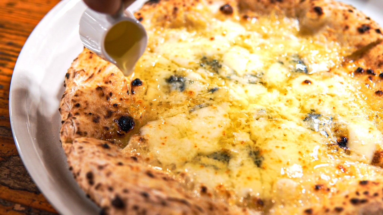 ピッツァレオーネ