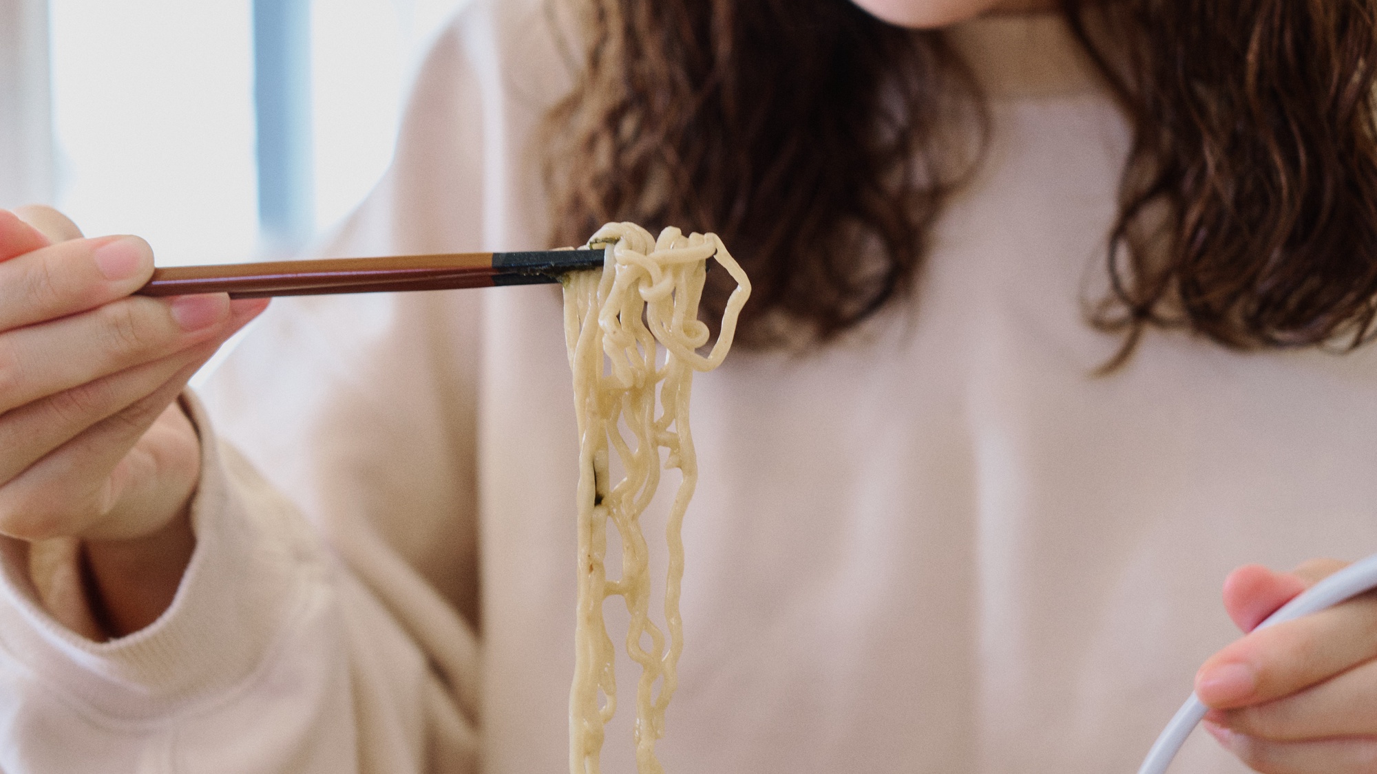 吟麦製麺(麺)・・・徒歩2分