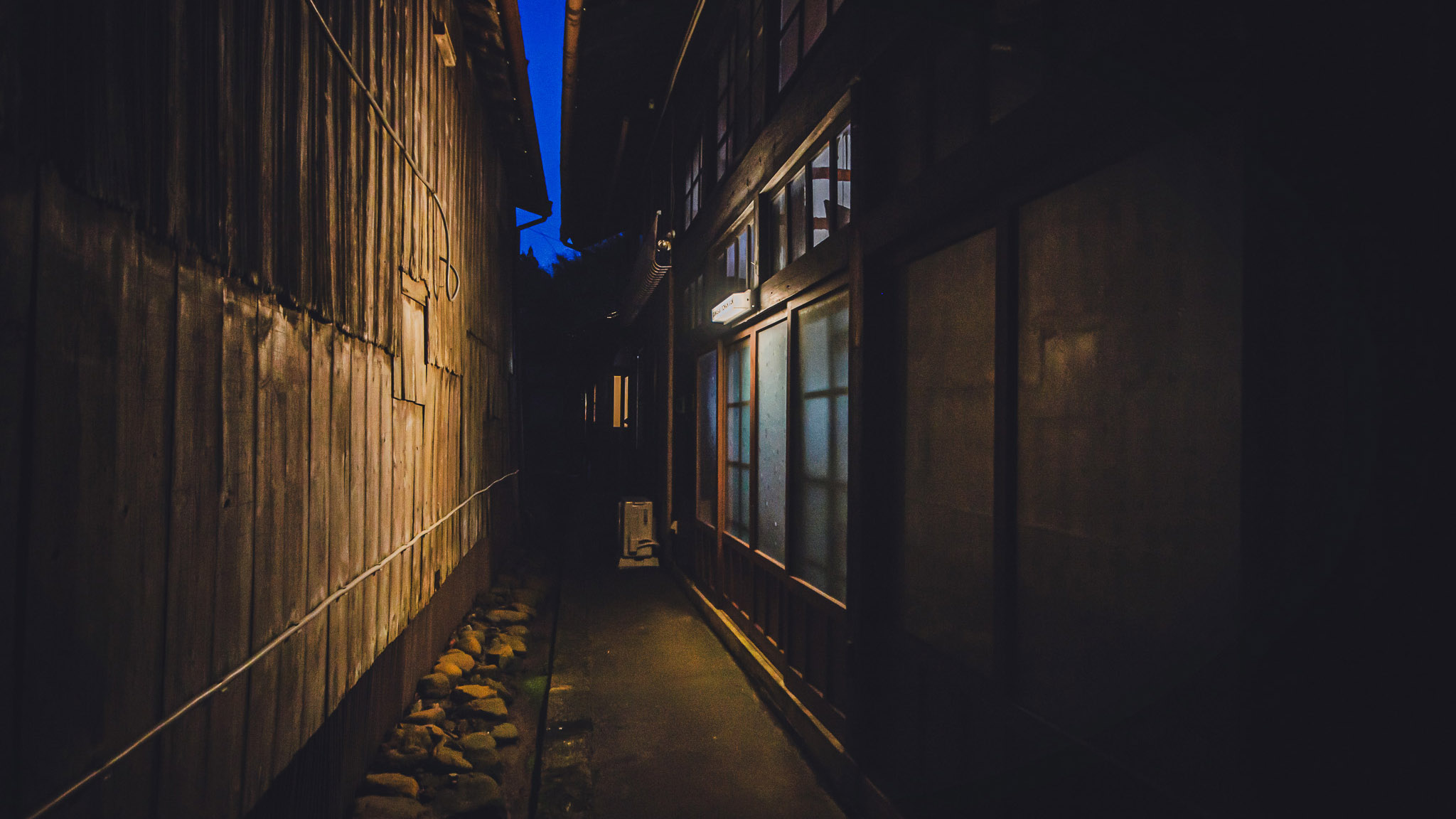 エントランス  通路