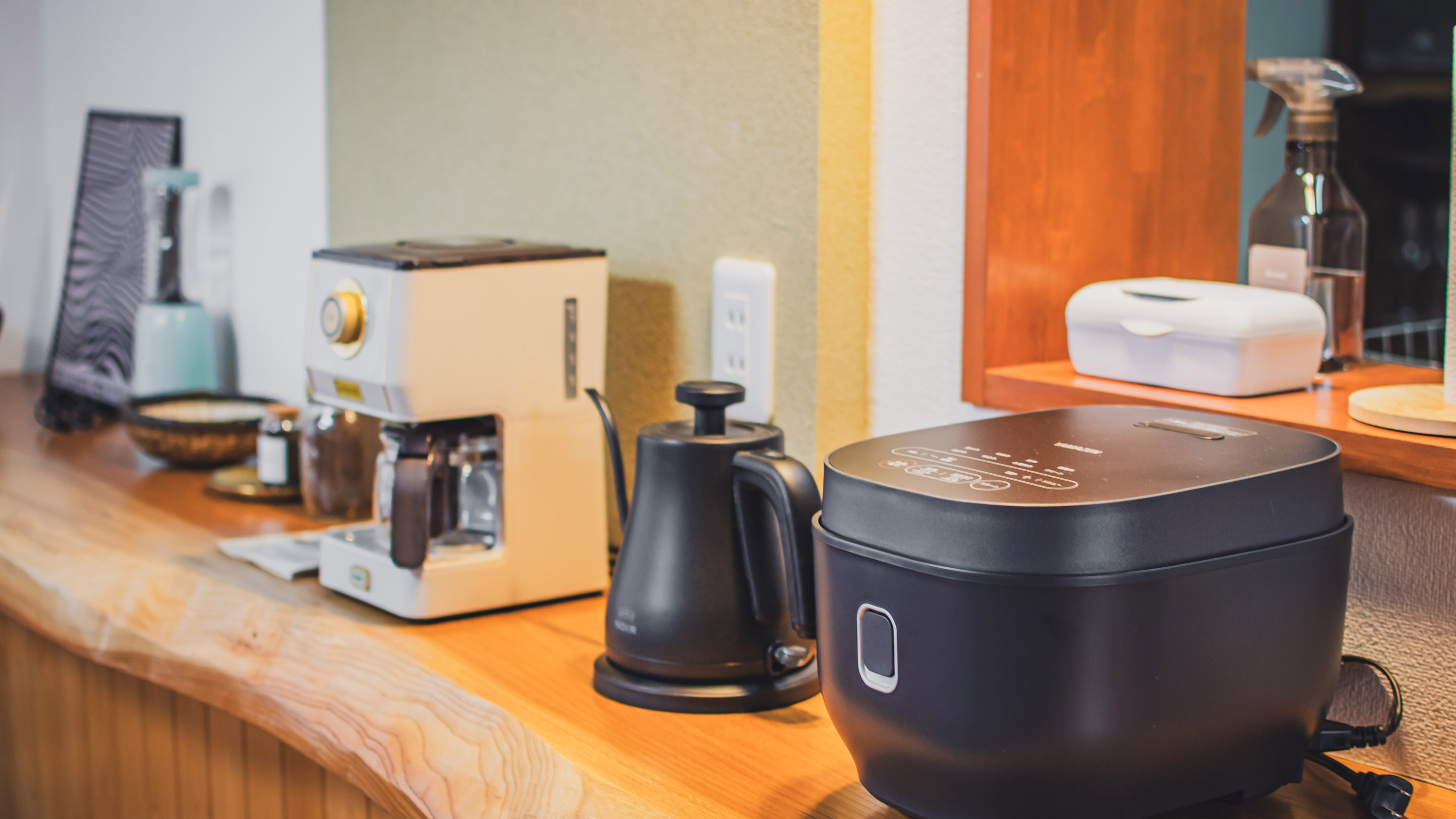 炊飯器、ポッド、コーヒーメーカー