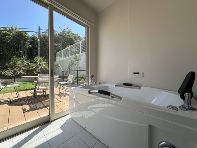 「ツインドーム」ジャグジー