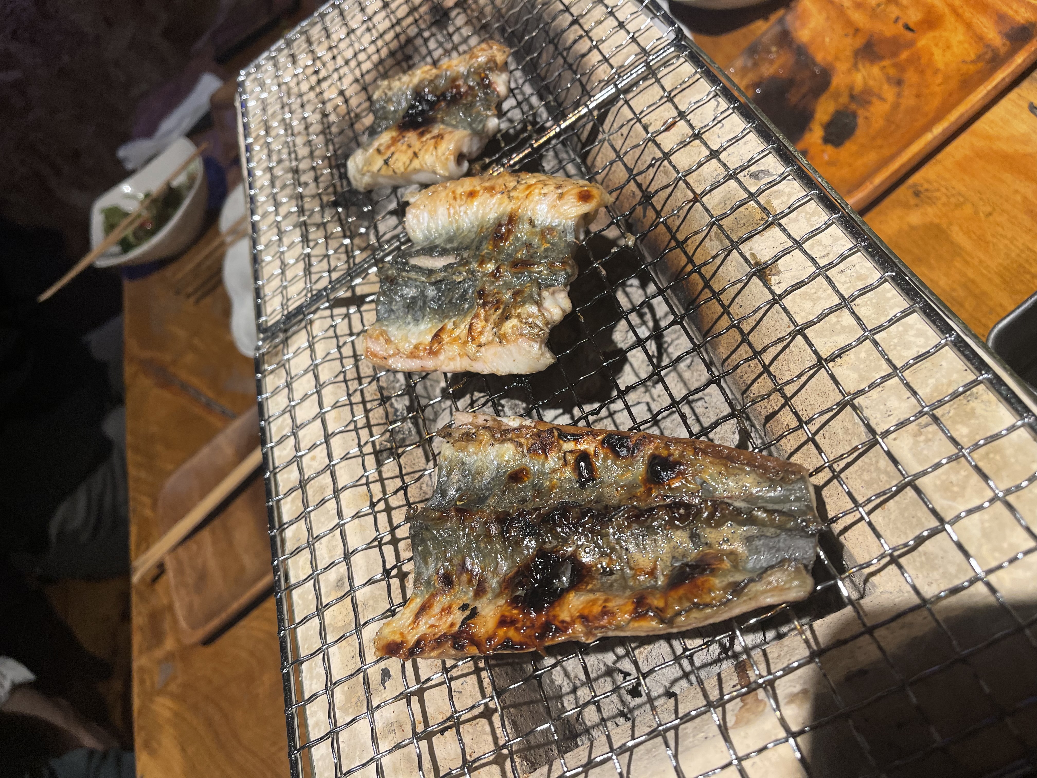 ご自身で焼いていただく鰻の蒲焼