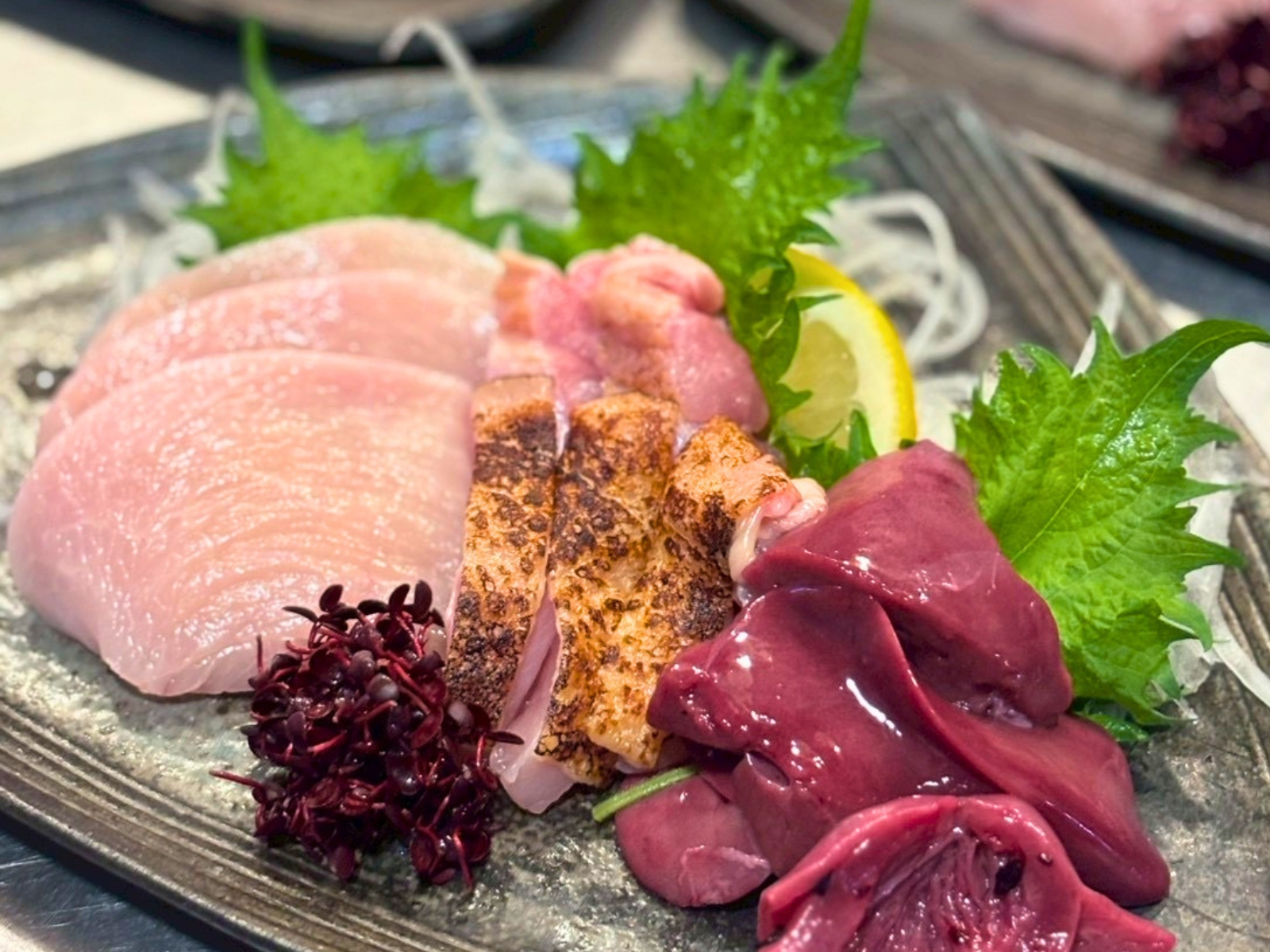 鳥のお刺身盛り