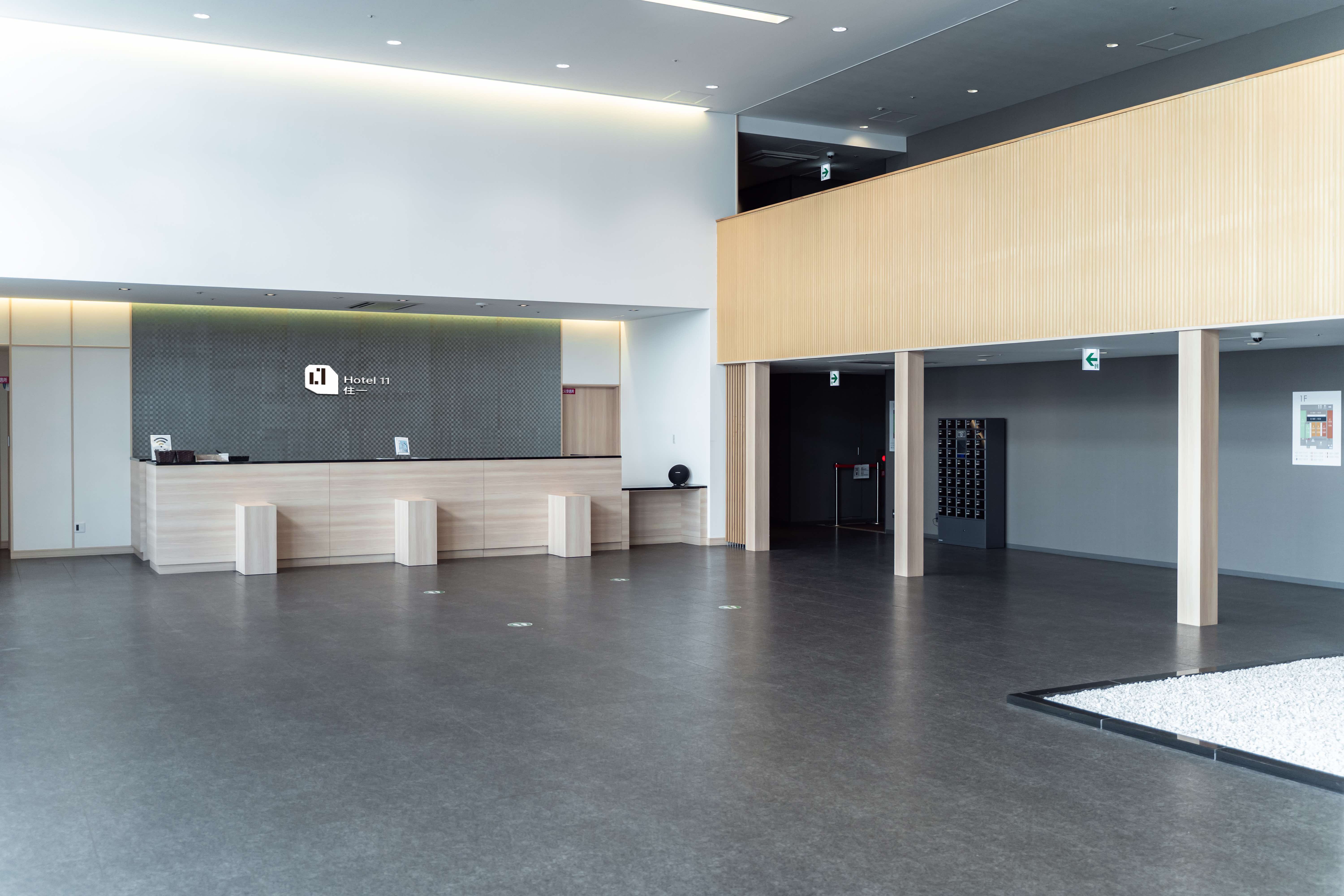 1F ロビー＆フロント
