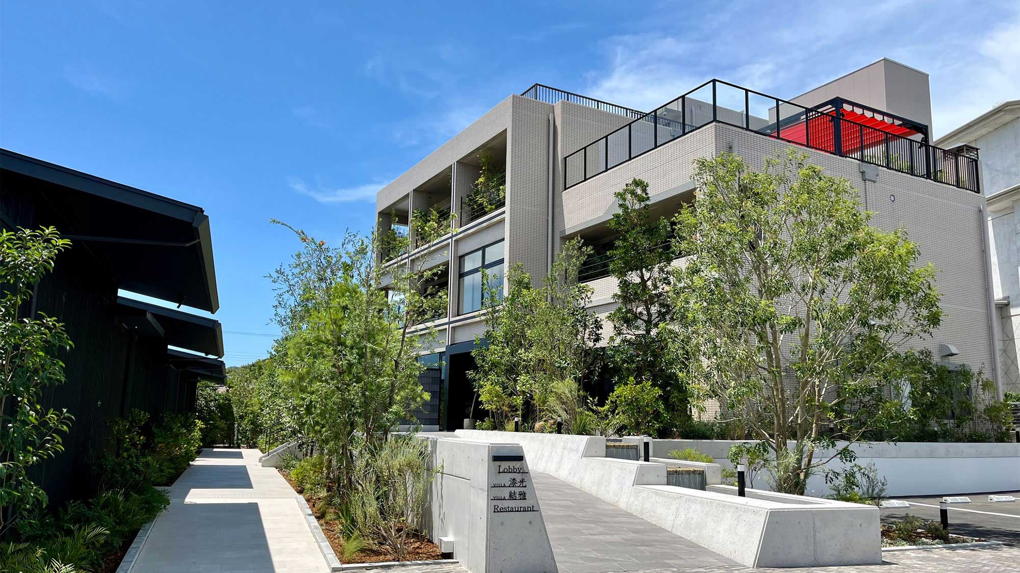 THE GOAT AWAJI 外観