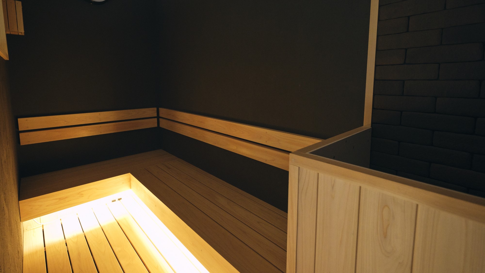 メイン・プレミアム 2F 翠凪　サウナ