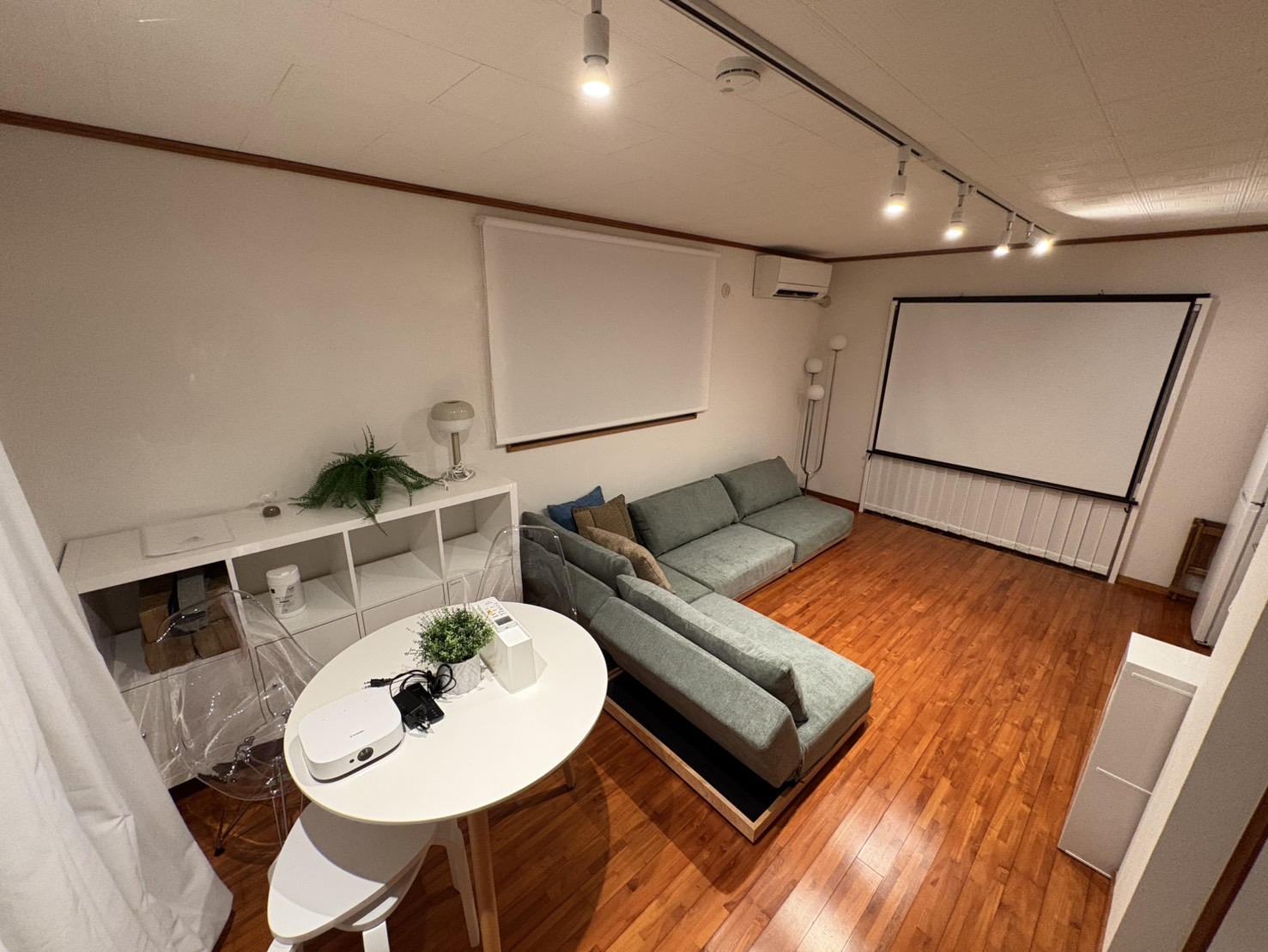 シアタールーム　3F