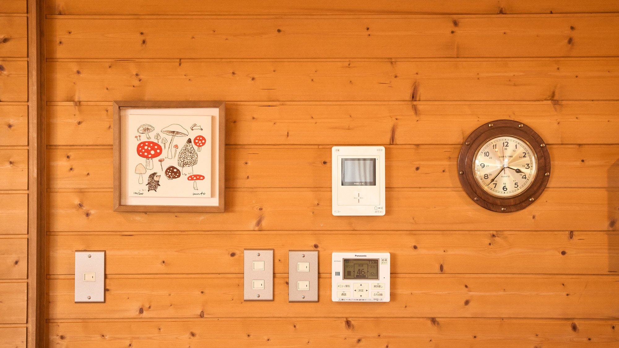 室内：インテリア