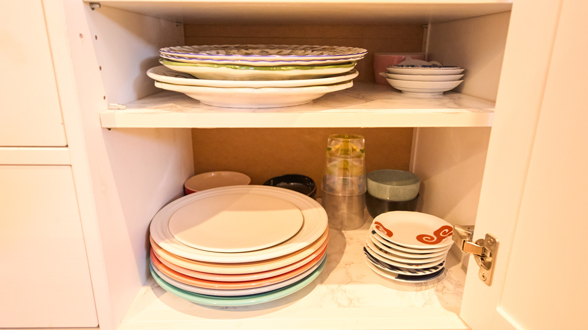 キッチン備品：食器類