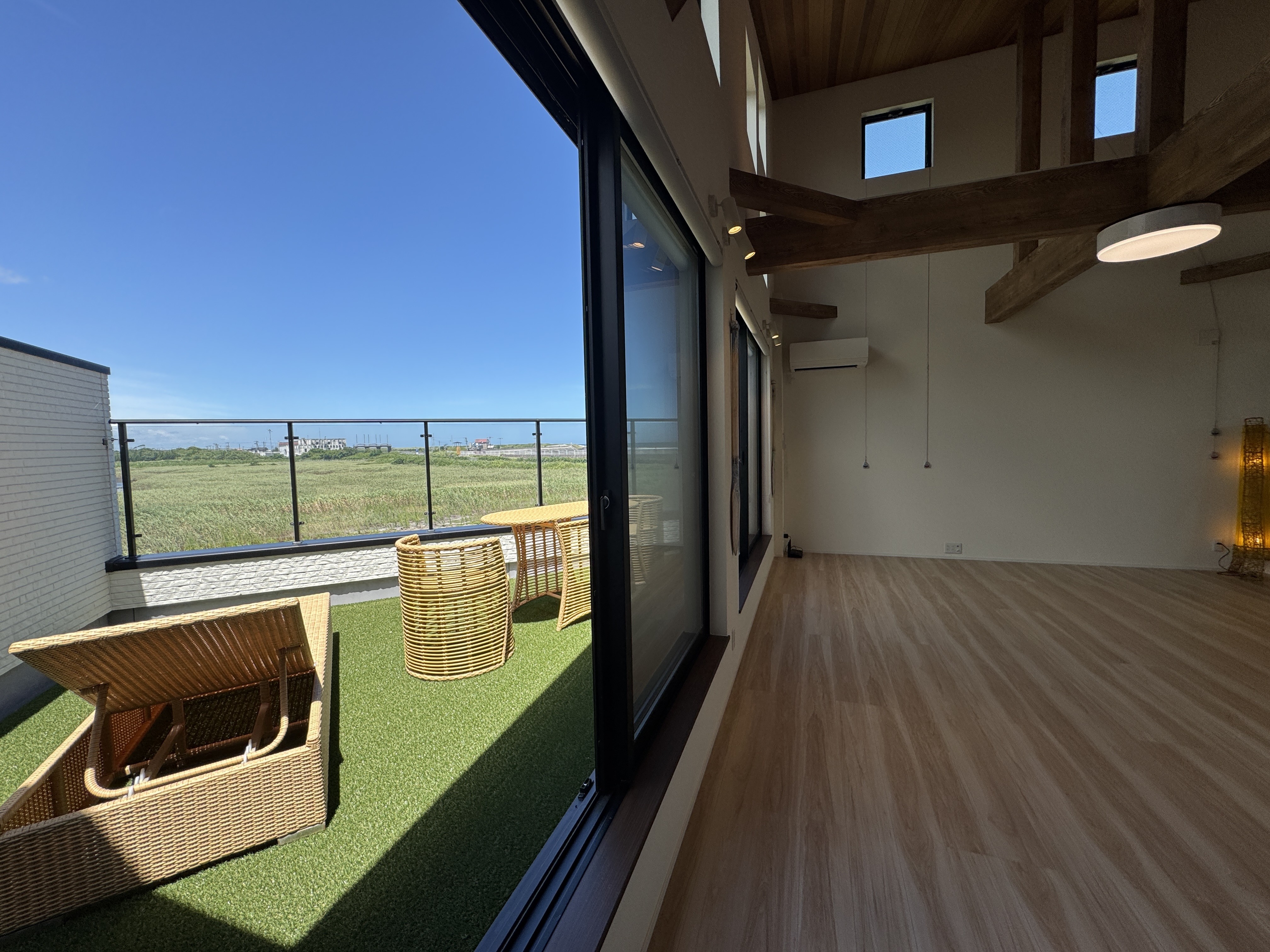 ヨガルームからのサンルーム