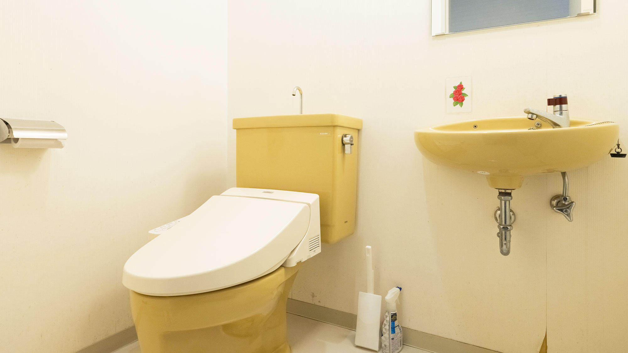 【／Lodge・和洋室】温水洗浄付きトイレを完備しております。