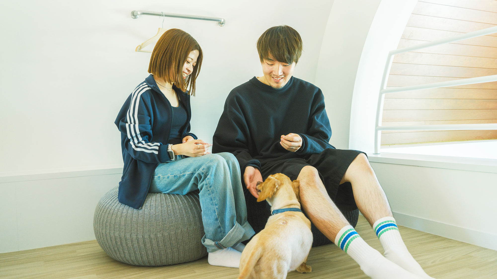 【／With Dogs・1号室（53㎡）】ロフトにも寛ぎスペースをご用意しております。