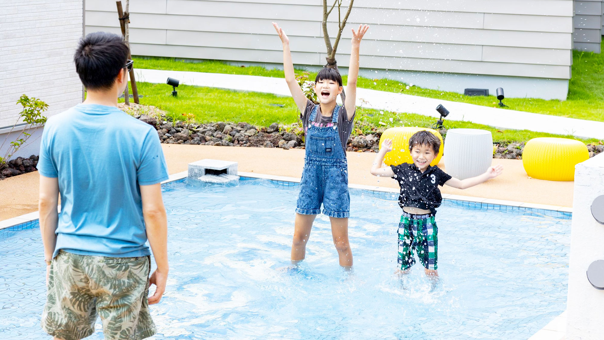 【／Aqua Terrace】夏はお子様と一緒に遊べるプールとしてご利用いただけます。