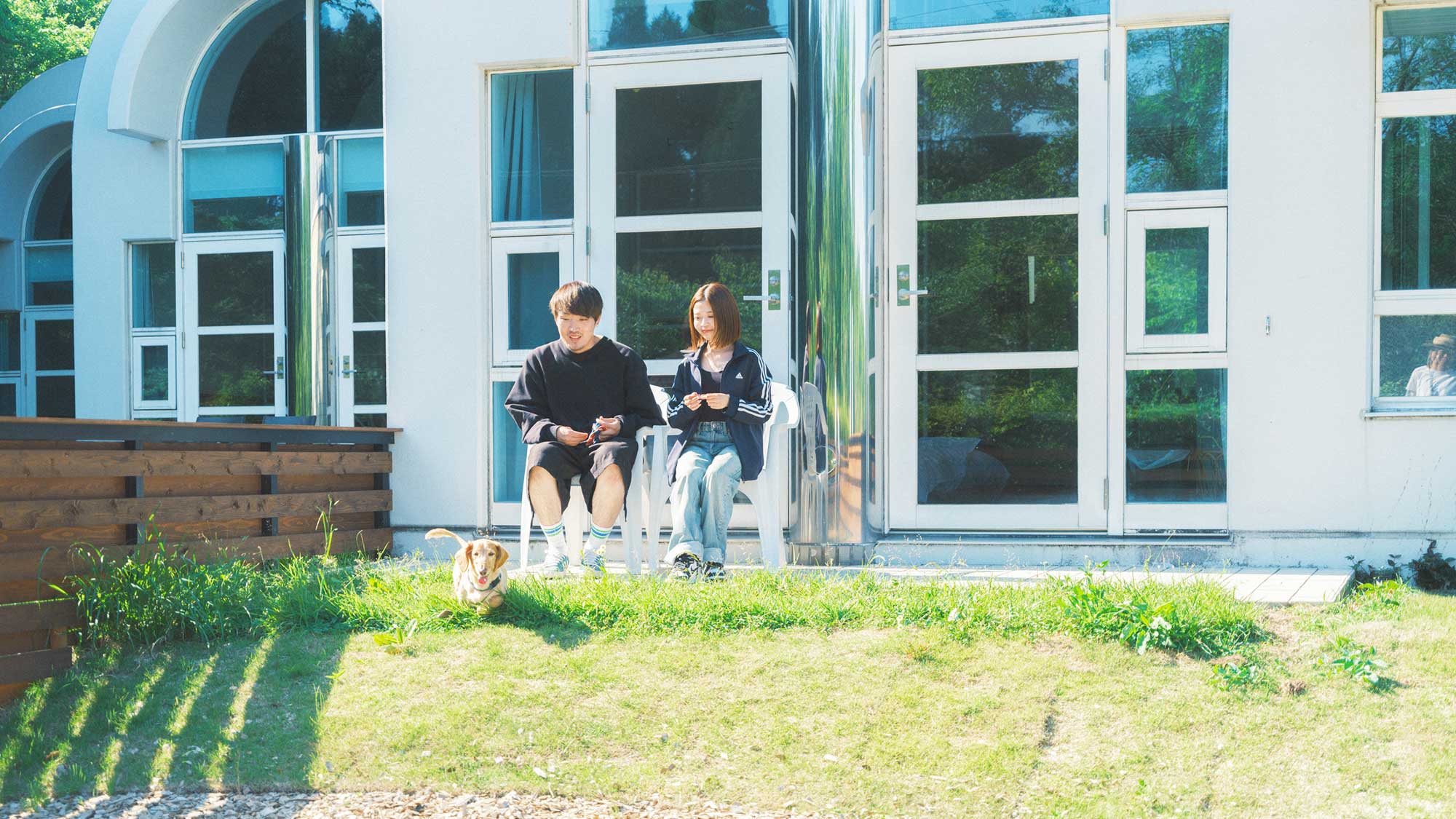 【／With Dogs・1号室（53㎡）】最大100㎡の広さがあり全力で走ることができます。