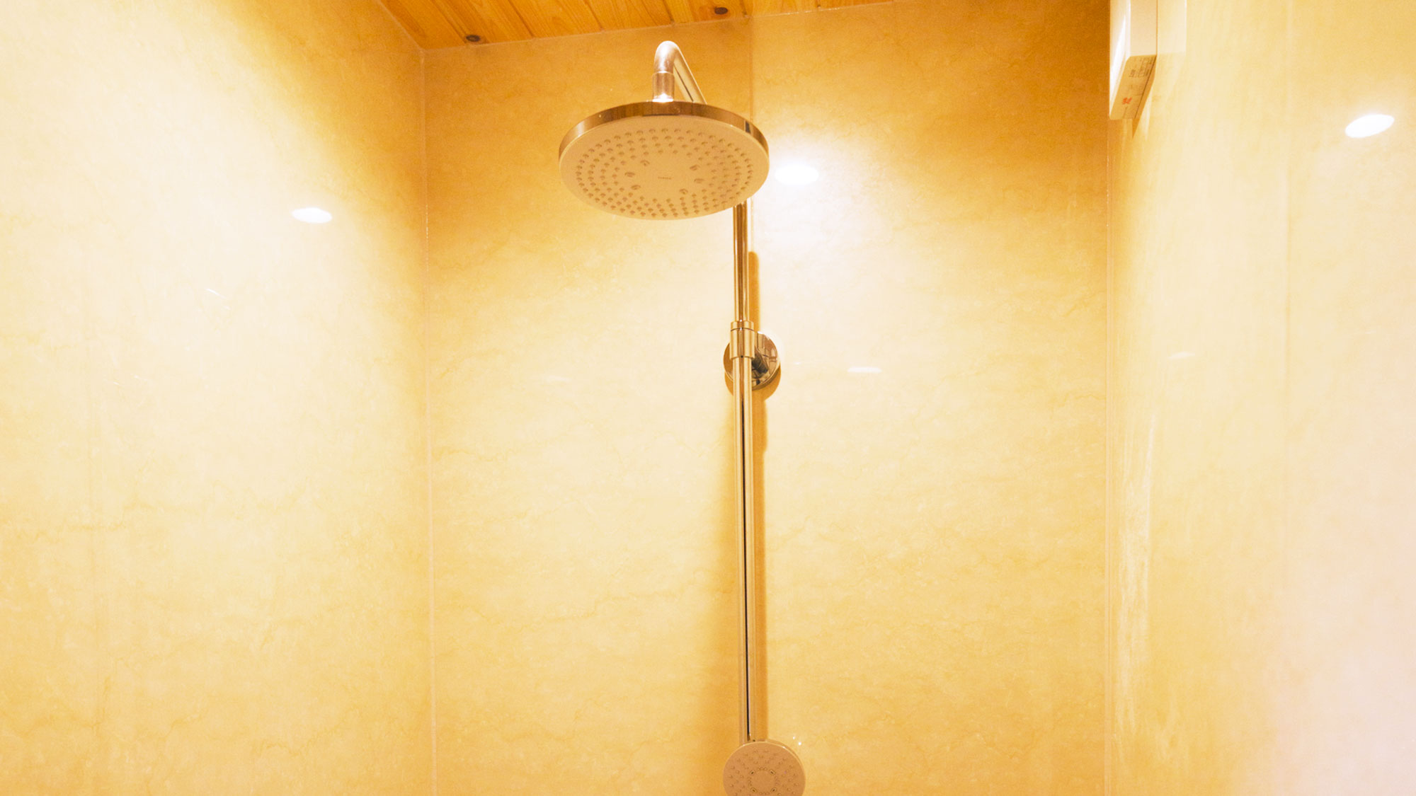 【／Sauna】シャワールームもございます。