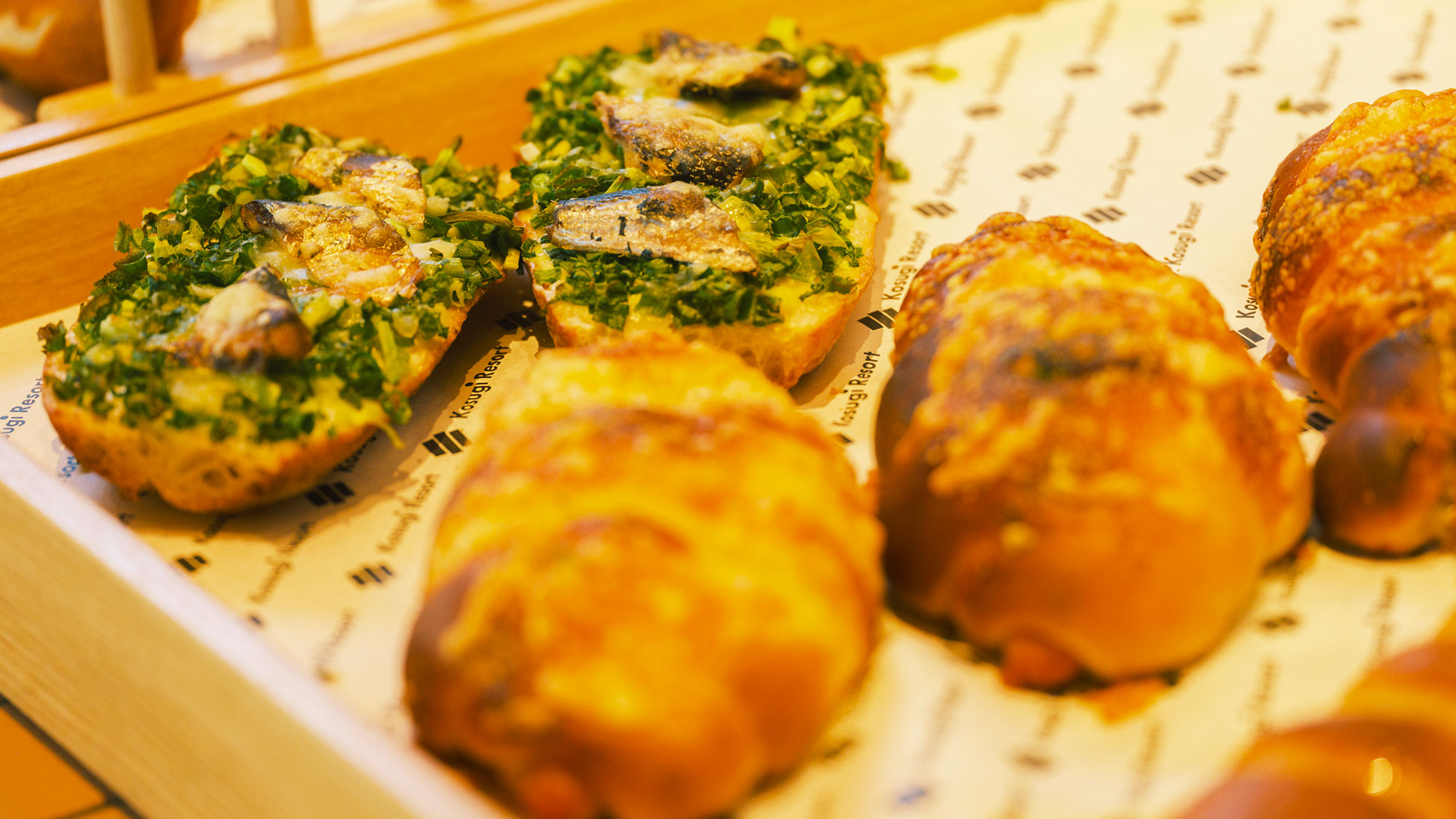 【／Bakery】幅広い世代に楽しんでいただけるパンを種類豊富に焼き上げます。