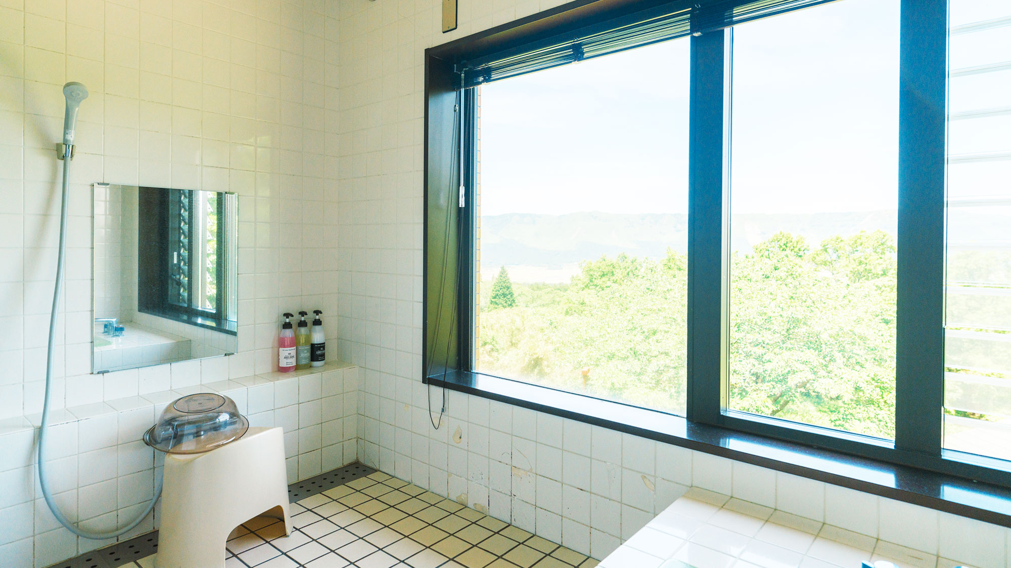 【／Lodge・202号室（和室）】シャンプー・リンスなどのバスアメニティもございます。