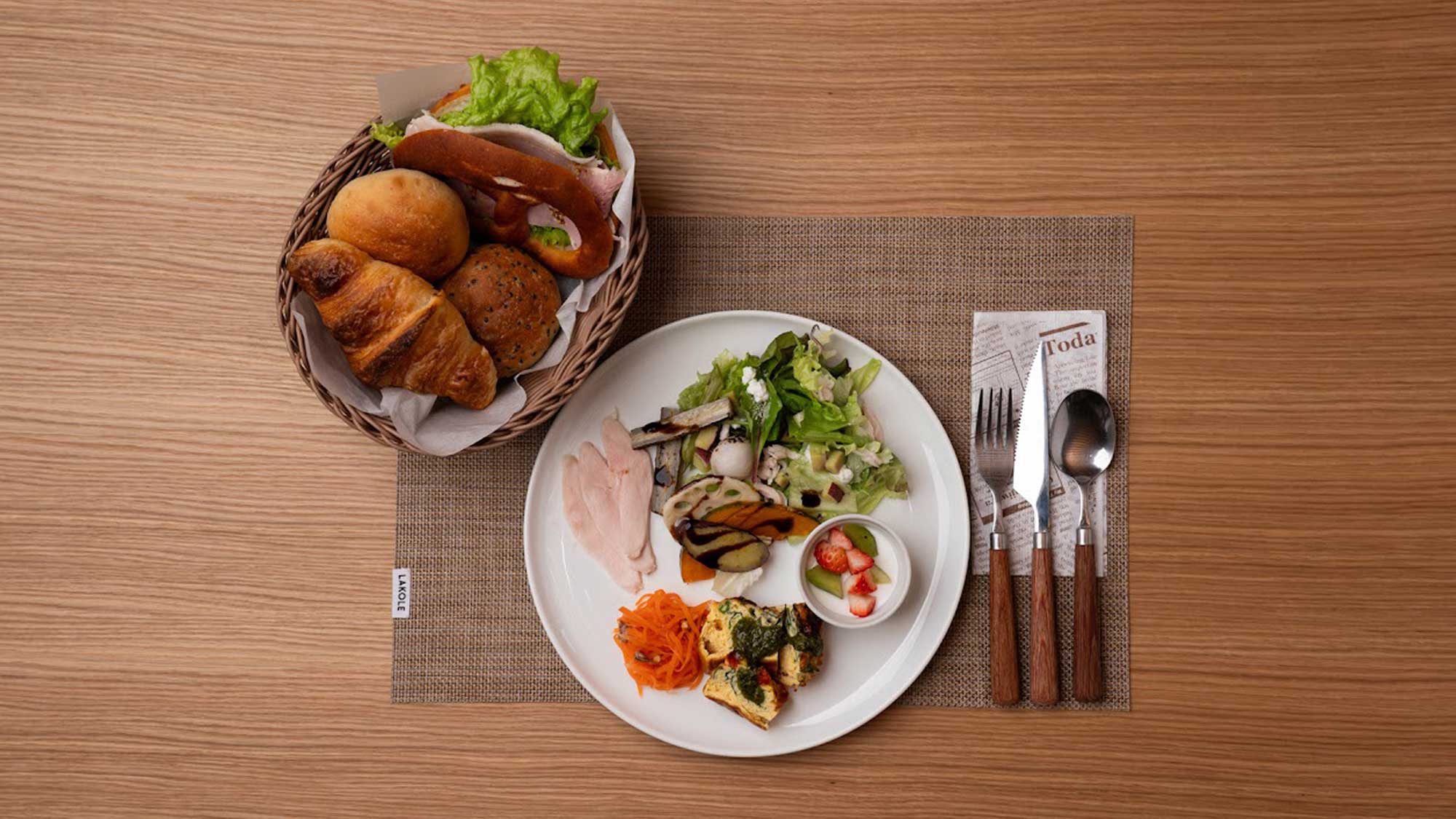 【モーニングプレッツェル】カフェでお楽しみいただけます