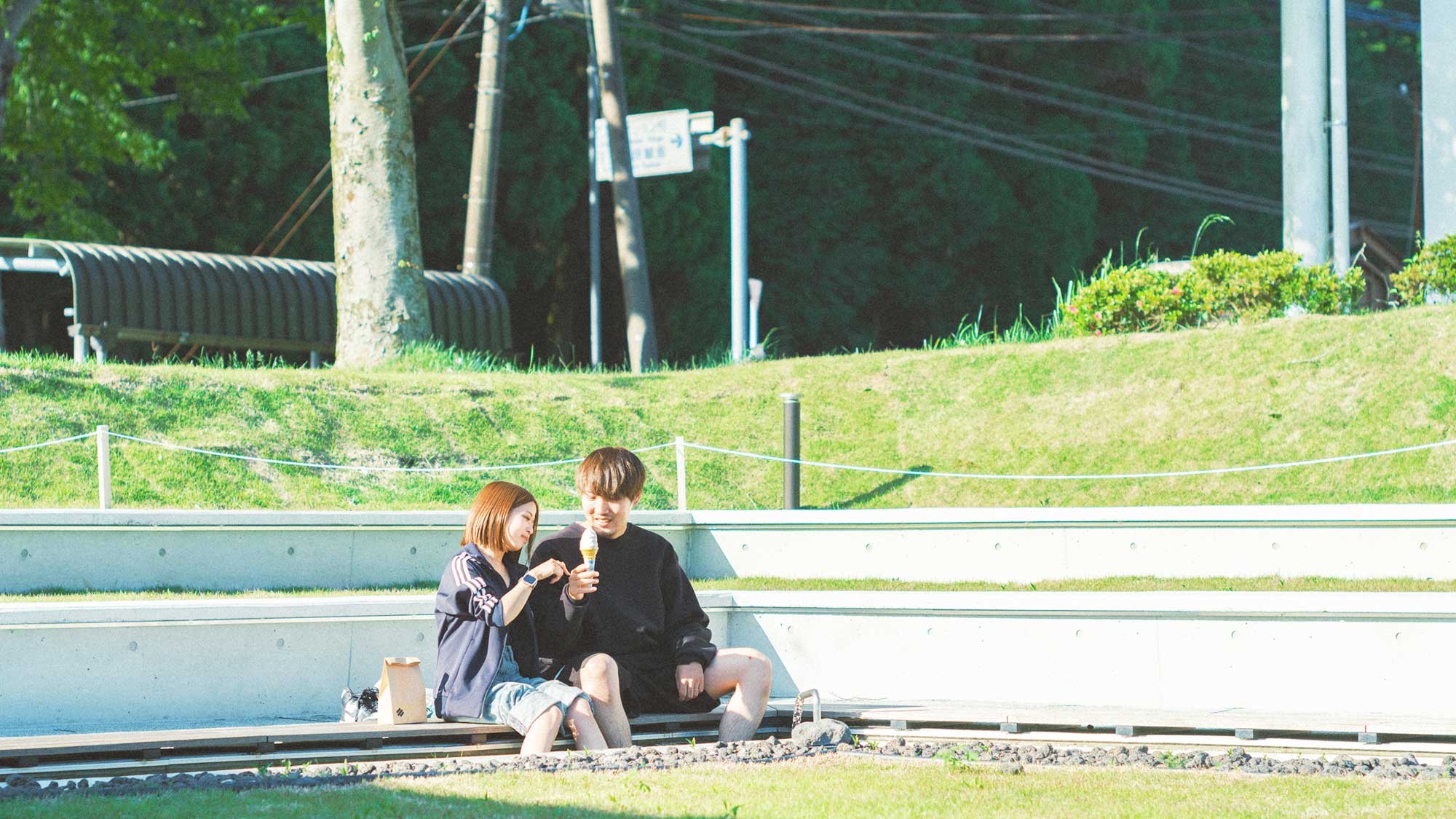 【／Thermae Terrace】大自然の中で日々の疲れも吹き飛ぶ足湯テラス。車で約4分。