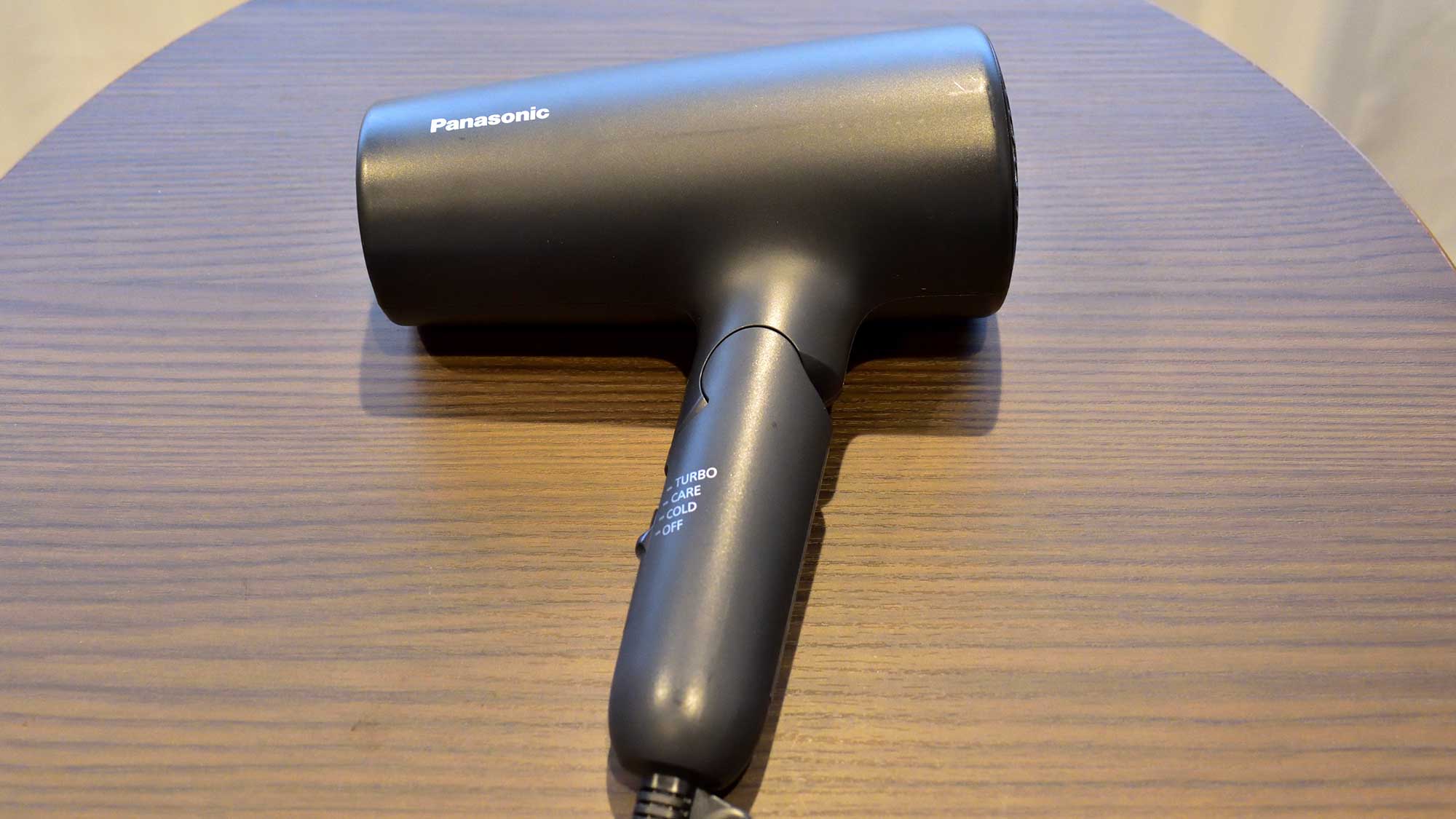 ・【備品・ドライヤー】お部屋には大風量タイプのマイナスイオン付きのドライヤーをご用意