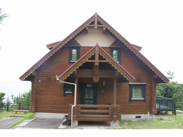 ログハウス8人用外観