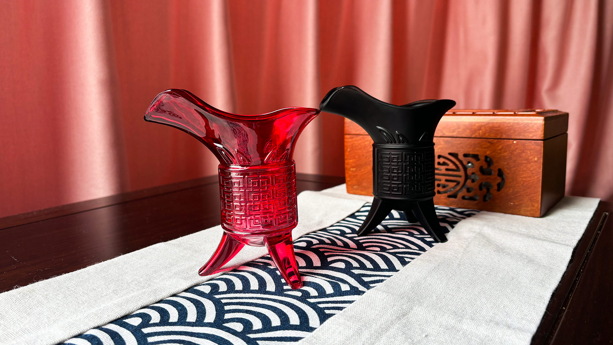 ・【文化体験】古代の酒器「爵」を実際に使用。古代の宴の雰囲気を味わえます