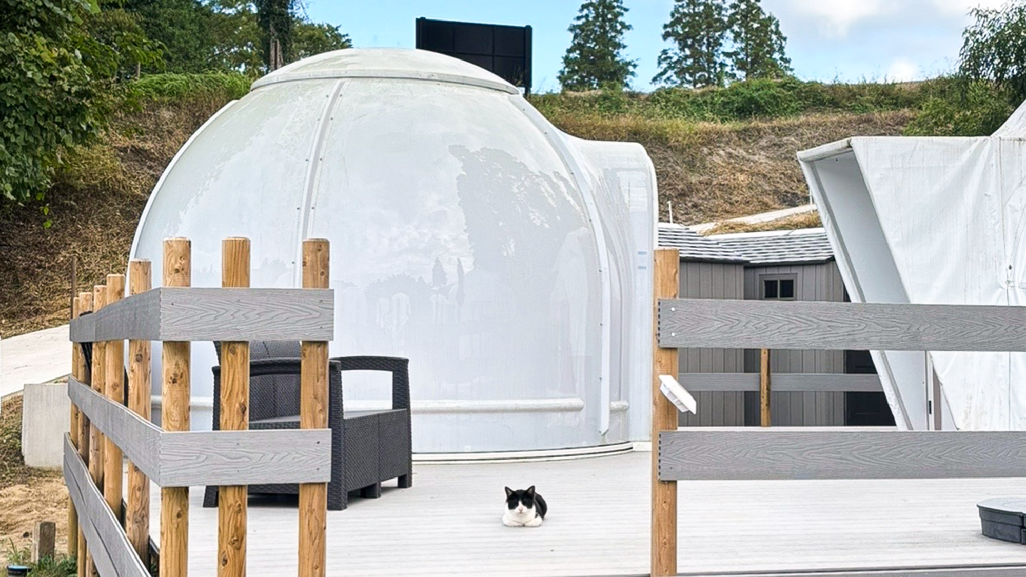 ・【外観】見渡す緑と澄んだ空気、自然を全身で体感しながら癒される快適空間