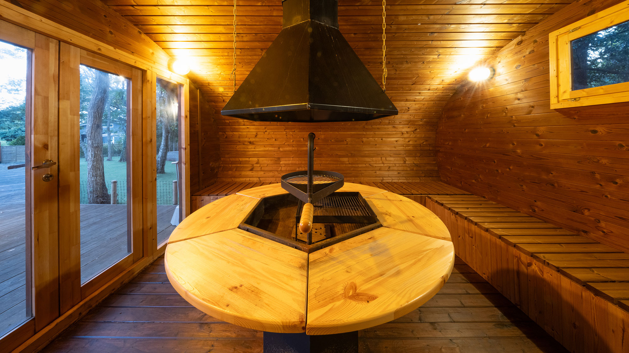 【プライベートガーデン】＝BBQハウス＝気分やシーンに合わせてお使いいただけます