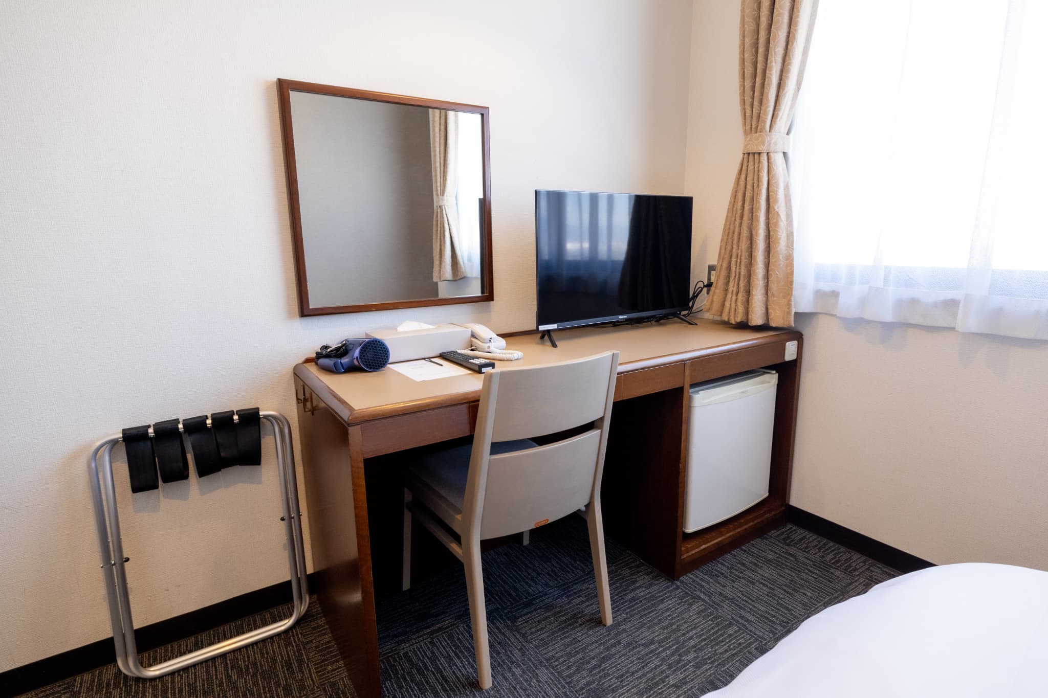 シングル部屋テーブル