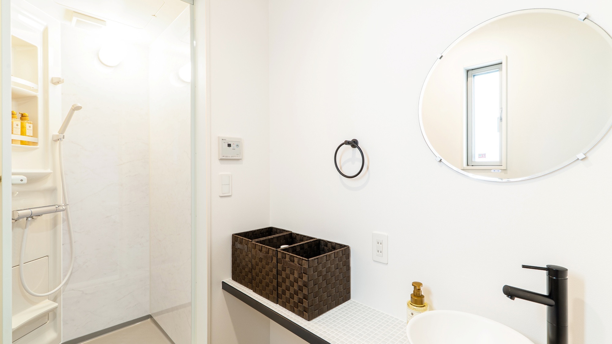 D棟：シャワールーム