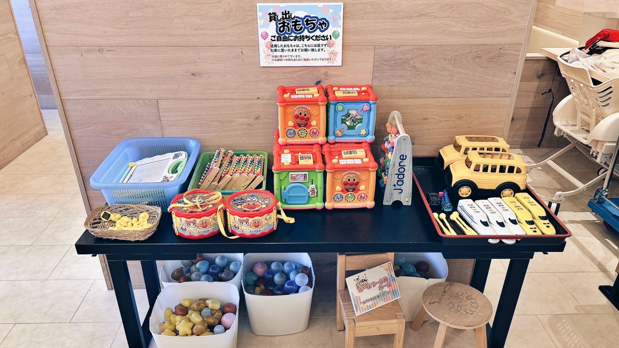【キッズスペース付き食事会場】おもちゃも設置しており、この食事会場を利用の方はご自由にお使い頂けます
