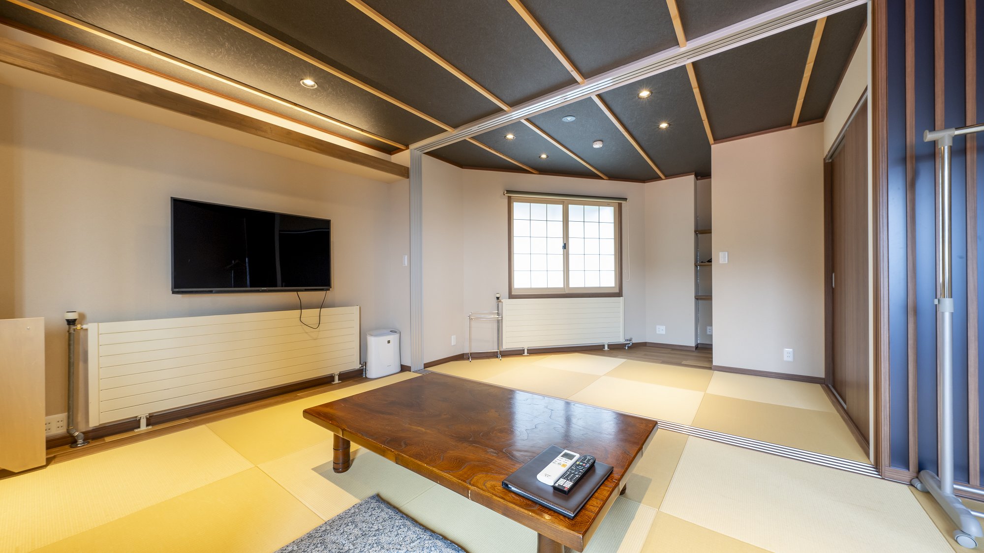 スペシャル／和室【18～23平米/1～4名/トイレ・シャワー付】