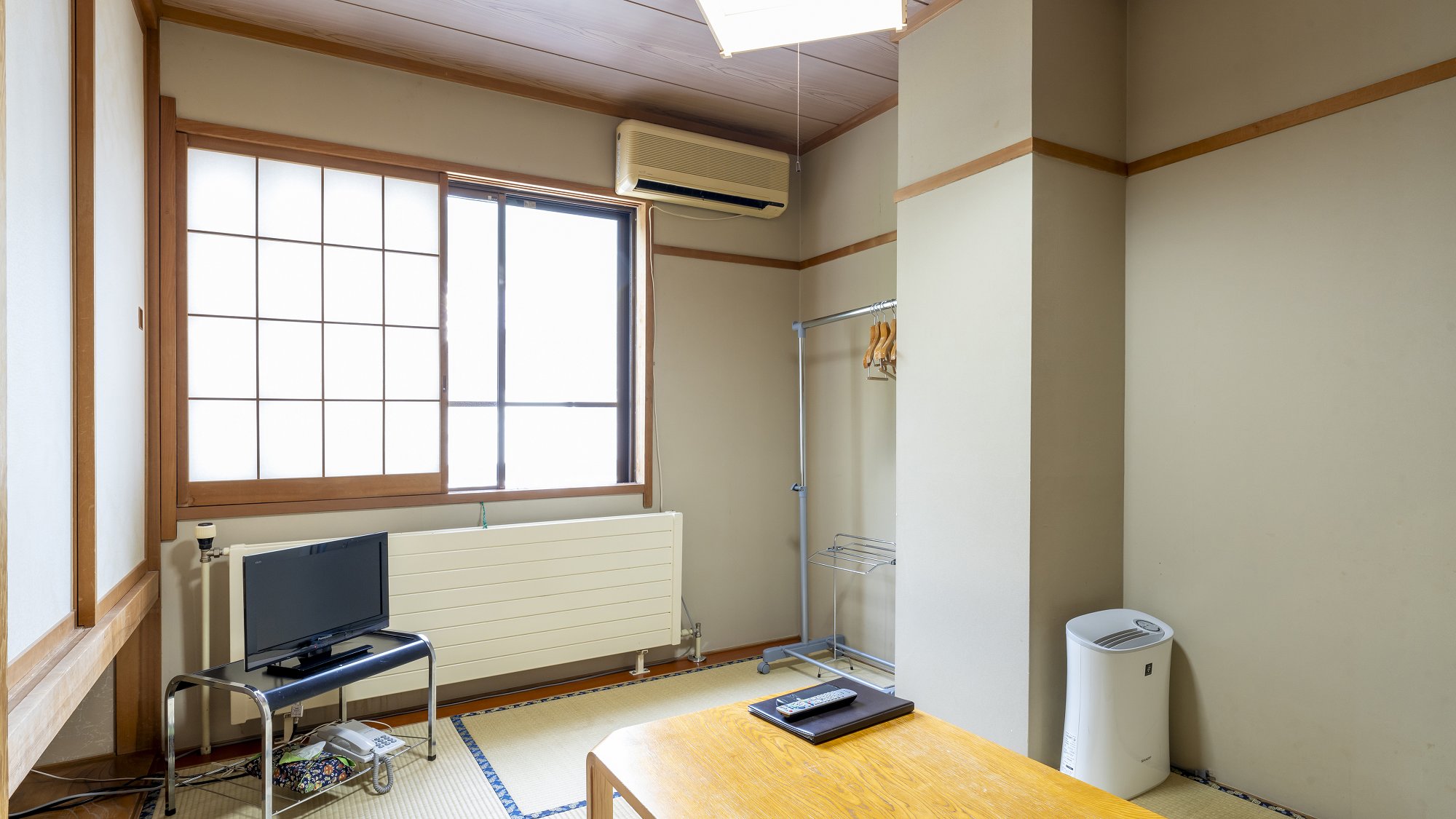 スタンダード和洋室【18平米/1～4名/トイレなし】