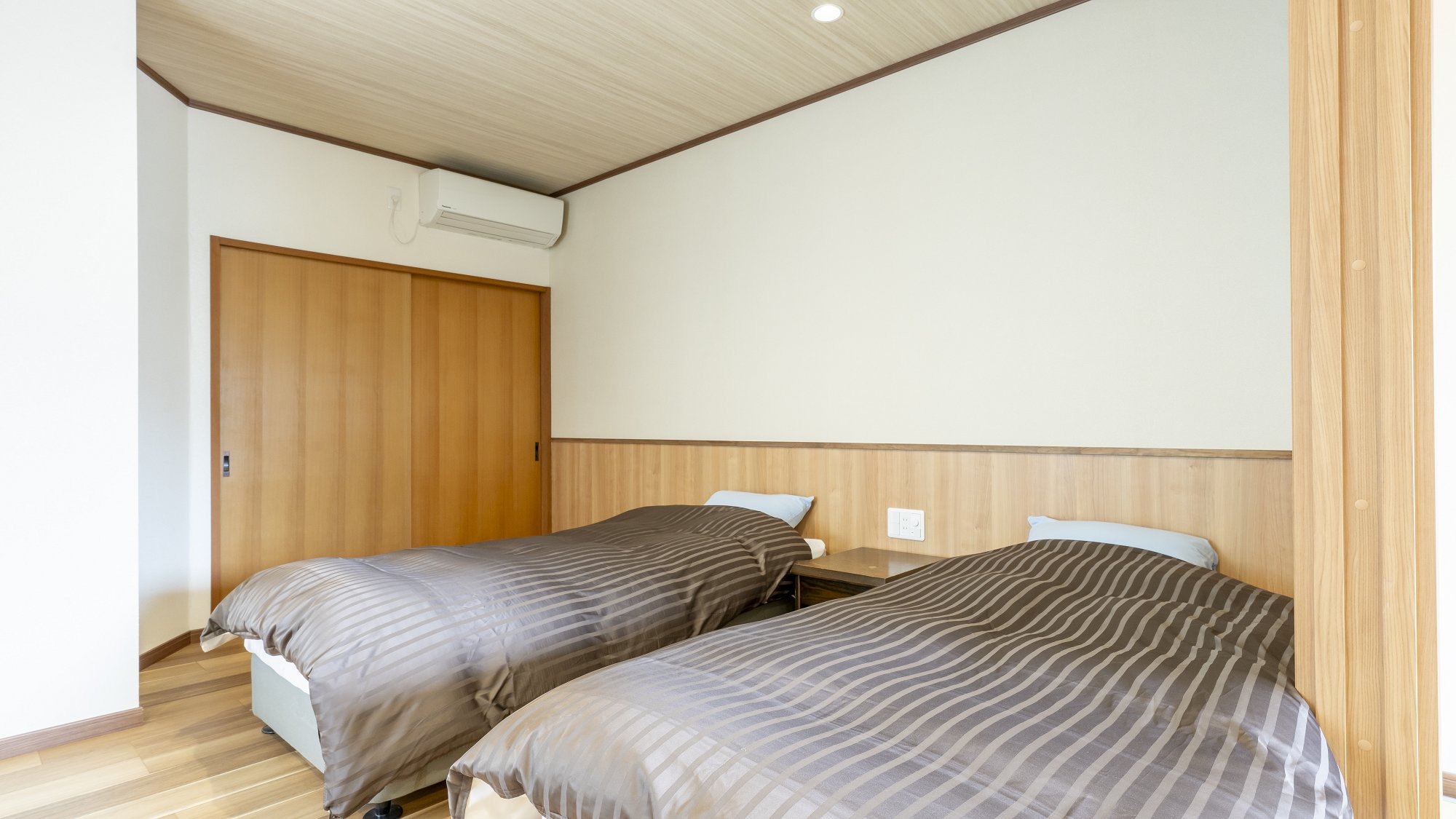 広めの和洋室【33平米/2～5名/トイレなし】