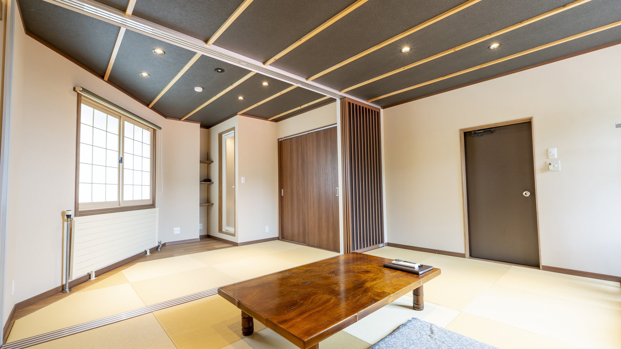 スペシャル／和室【18～23平米/1～4名/トイレ・シャワー付】