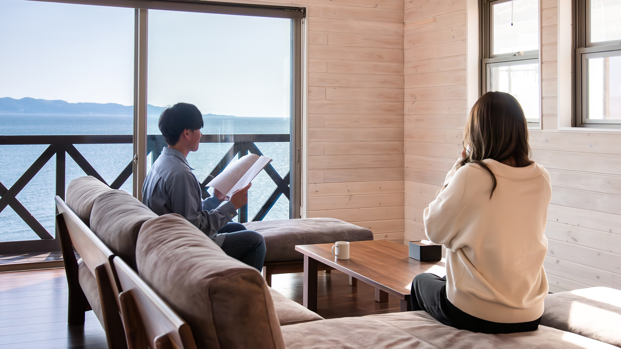 *【リビング（2階）】開放感あふれるリビングで特別なひとときを。