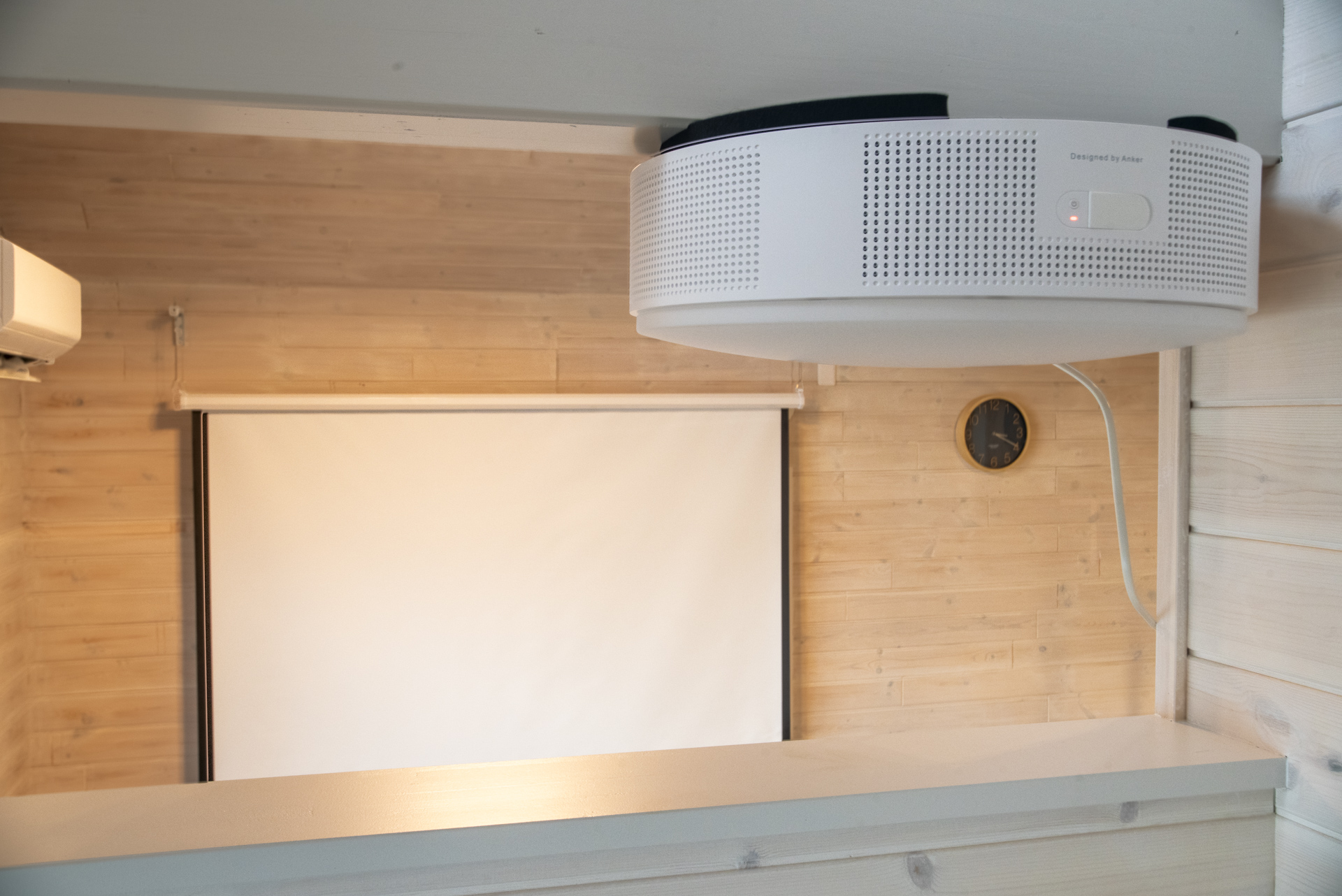 プロジェクター