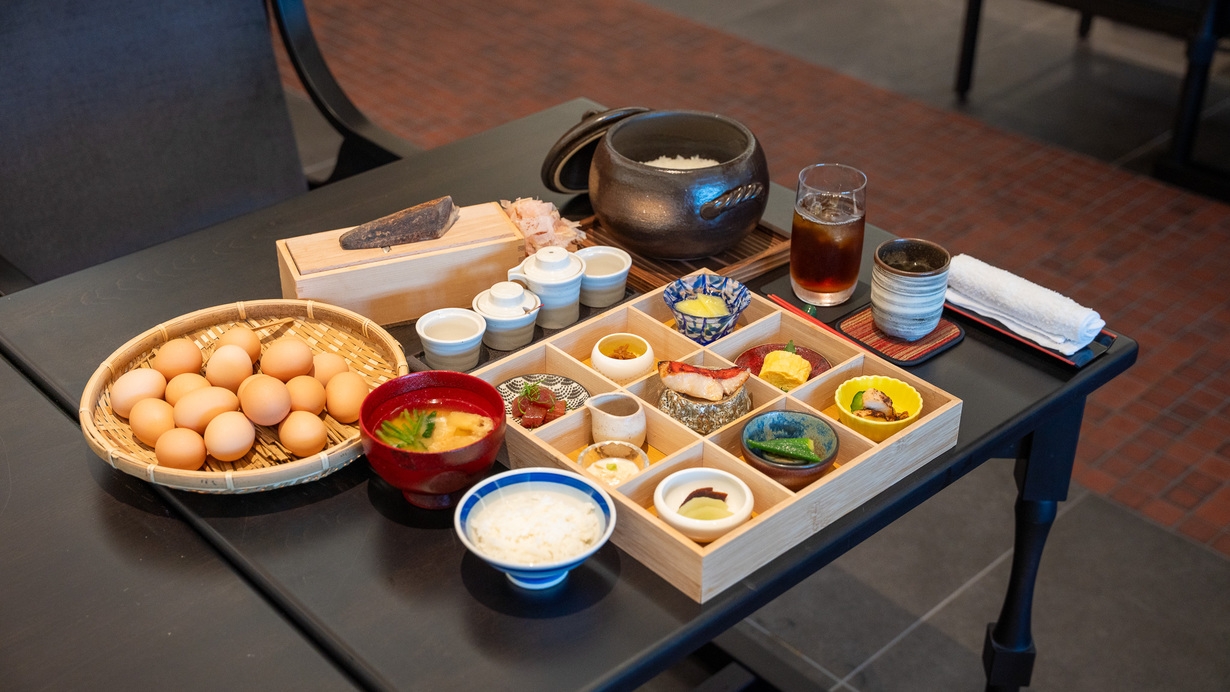【早割60】10％OFF/高知の新鮮食材を使った創作料理/ドリンクオールインクルーシブ/夕朝食付